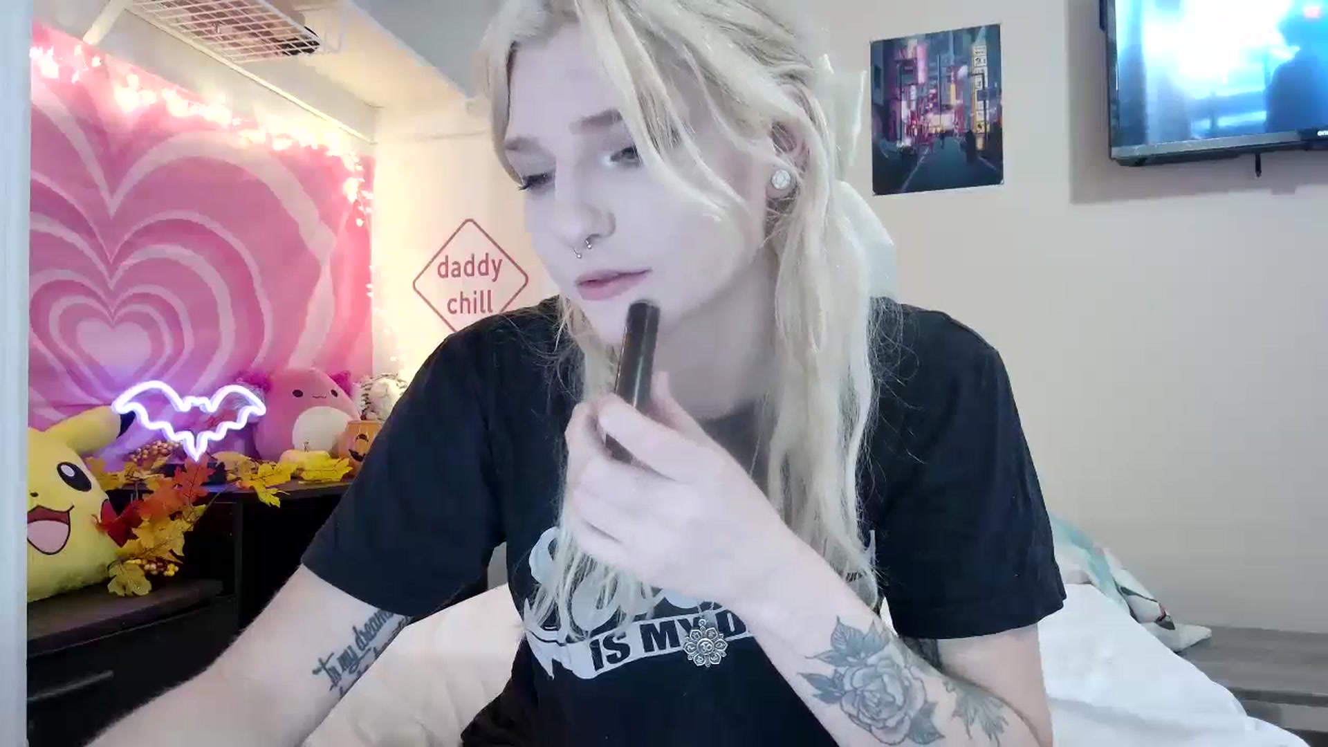 Gallery image thumbnail from DuckChan0's myfreecams stream on, 09/11/2023, 17:38 image 16 of 20
