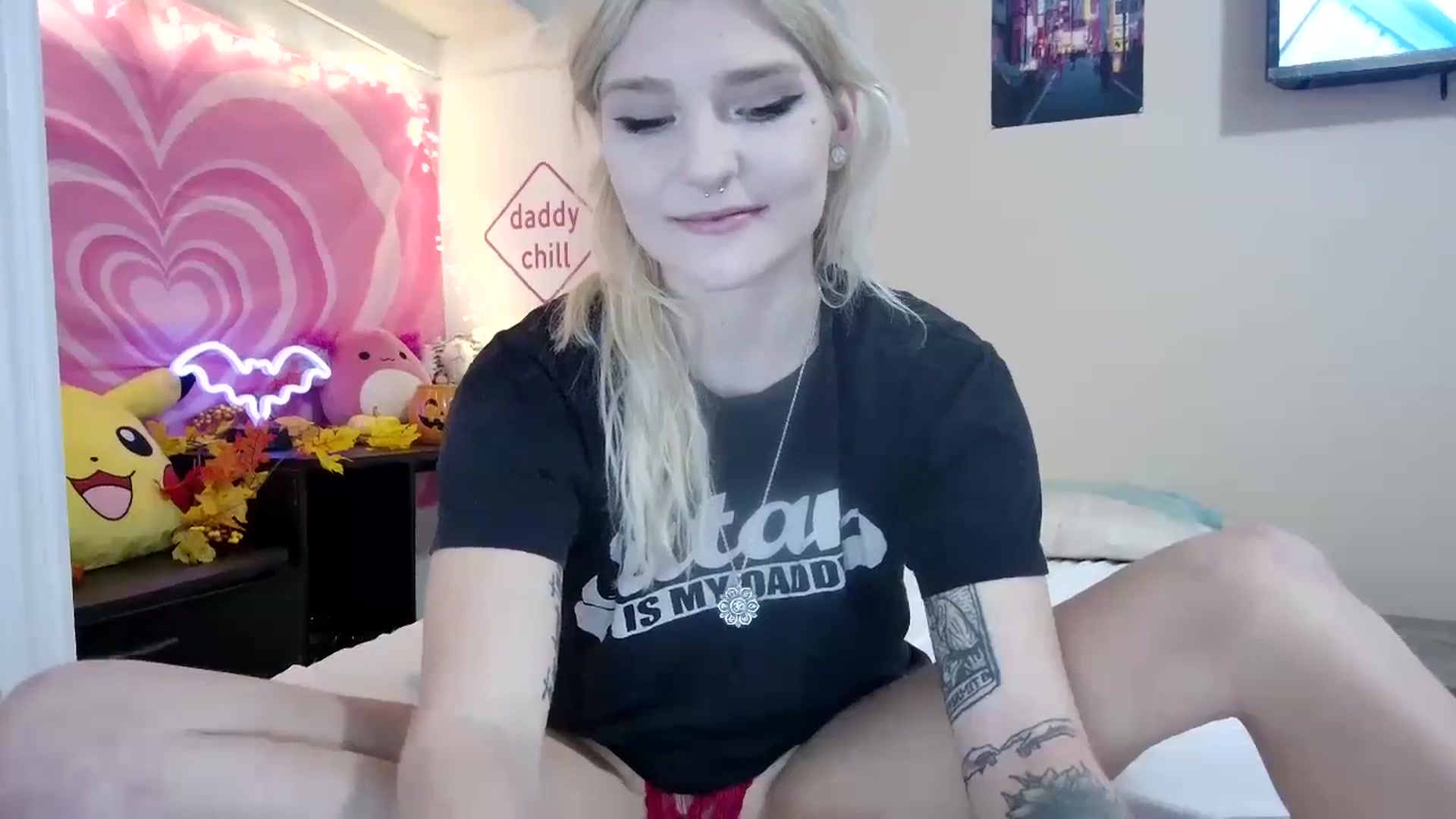 Gallery image thumbnail from DuckChan0's myfreecams stream on, 09/11/2023, 17:38 image 9 of 20