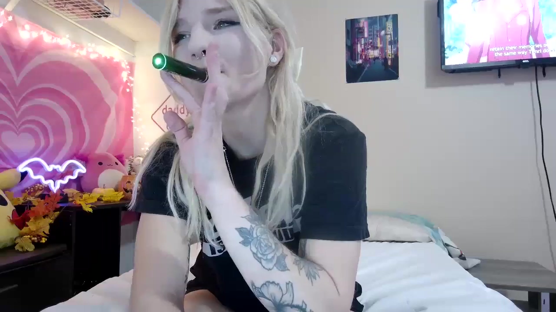 Gallery image thumbnail from DuckChan0's myfreecams stream on, 09/11/2023, 17:38 image 14 of 20