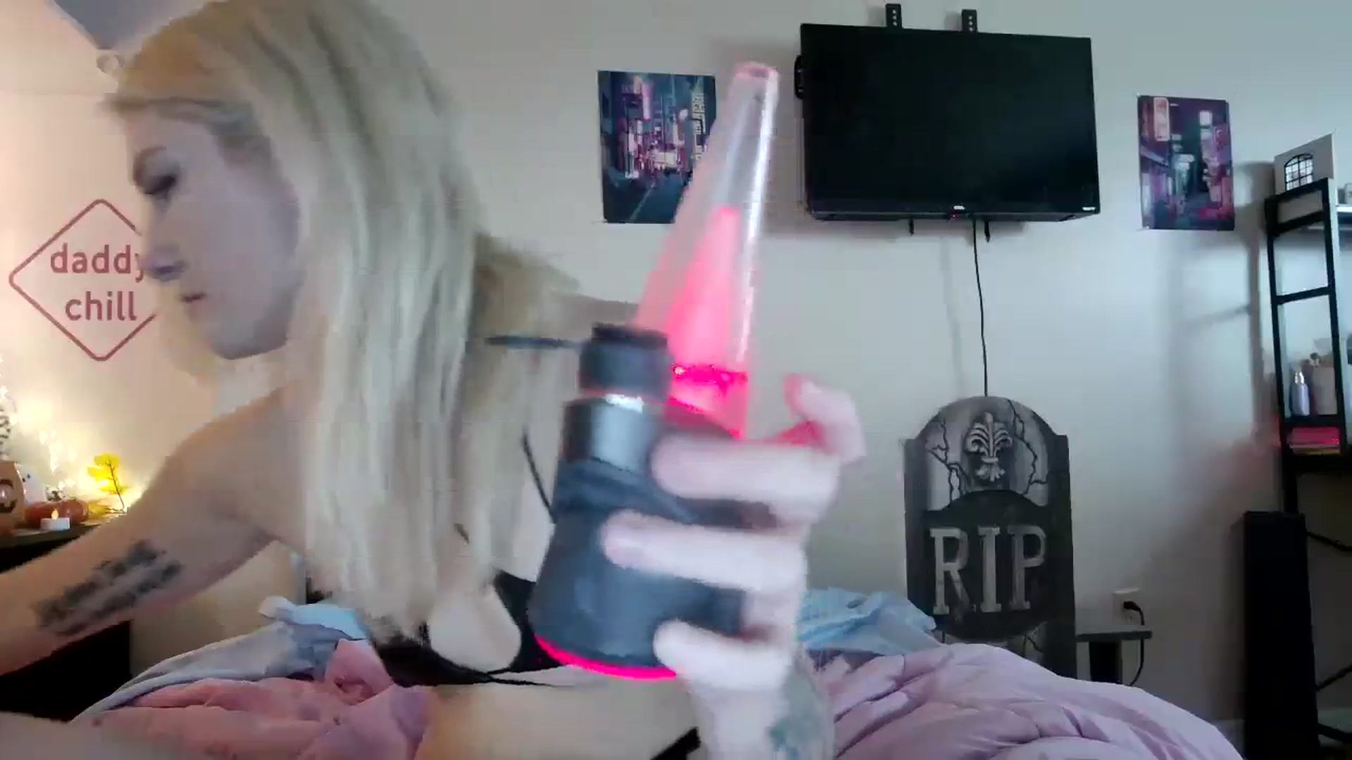 Gallery image thumbnail from DuckChan0's myfreecams stream on, 09/19/2023, 16:07 image 16 of 20