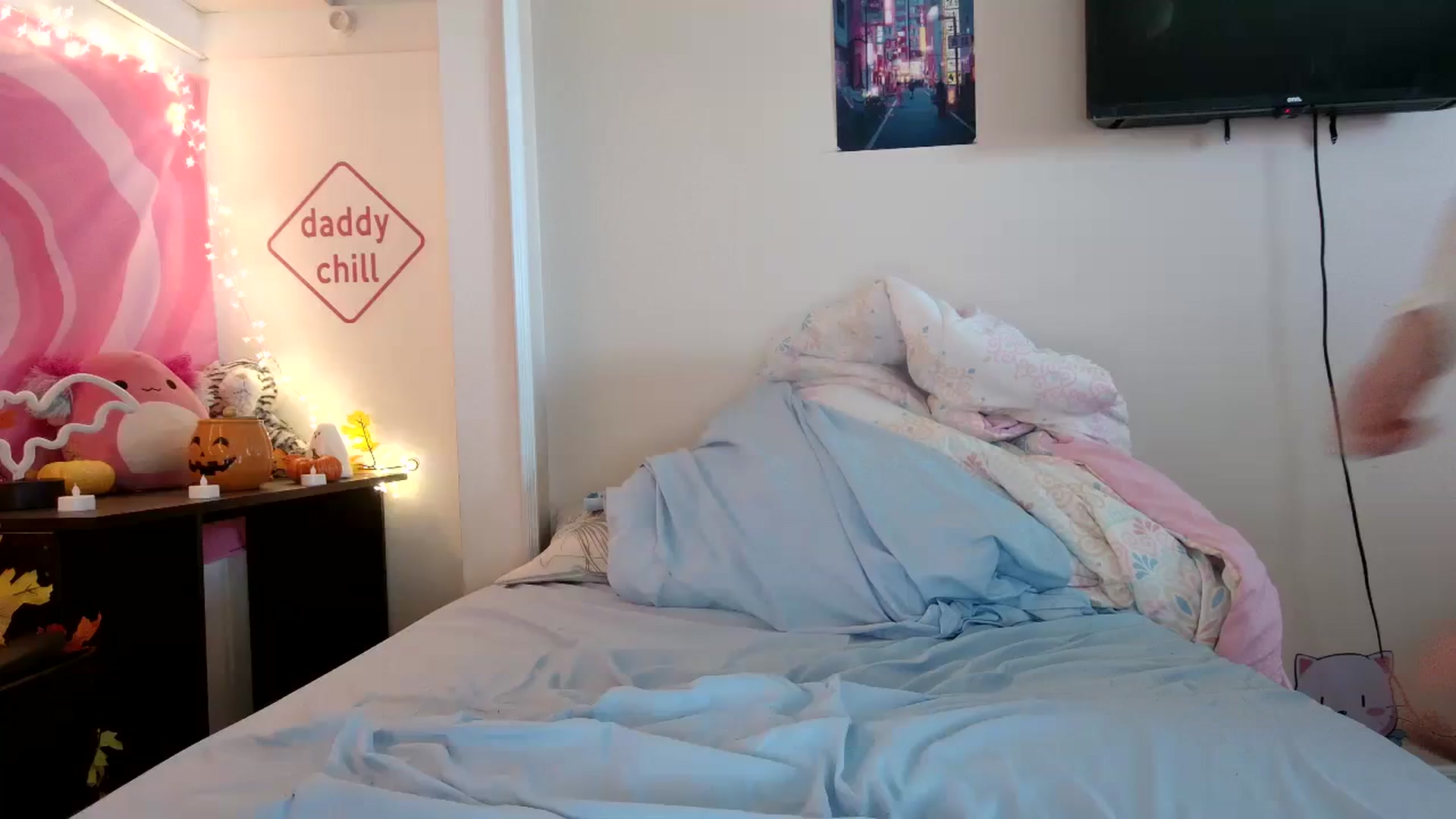 Gallery image thumbnail from DuckChan0's myfreecams stream on, 09/25/2023, 15:43 image 6 of 20