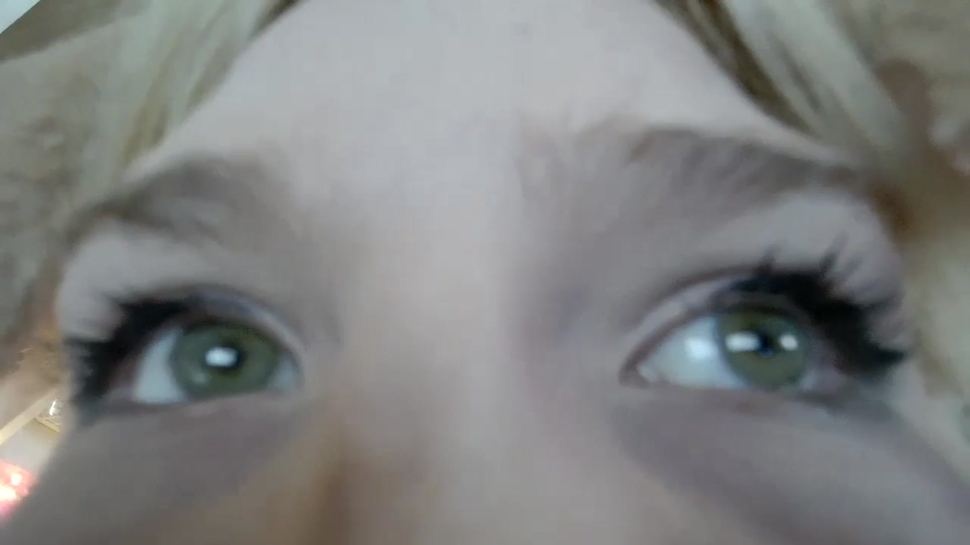 Gallery image thumbnail from DuckChan0's myfreecams stream on, 09/25/2023, 15:43 image 15 of 20