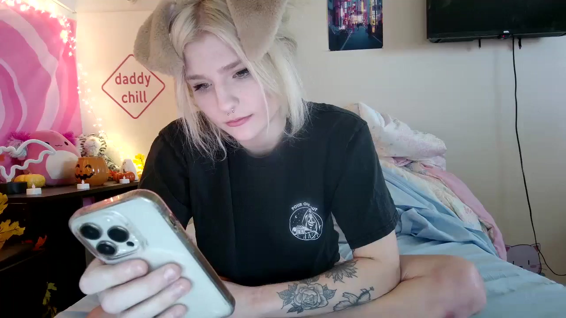 Gallery image thumbnail from DuckChan0's myfreecams stream on, 09/25/2023, 16:04 image 9 of 20