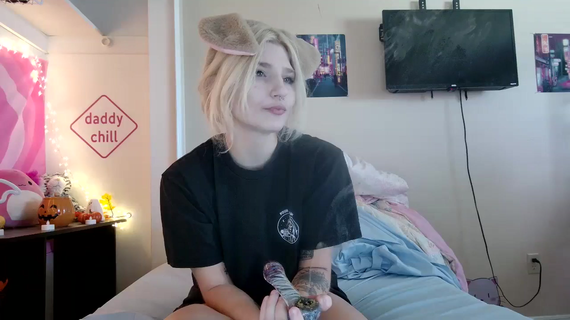 Gallery image thumbnail from DuckChan0's myfreecams stream on, 09/25/2023, 16:04 image 5 of 20