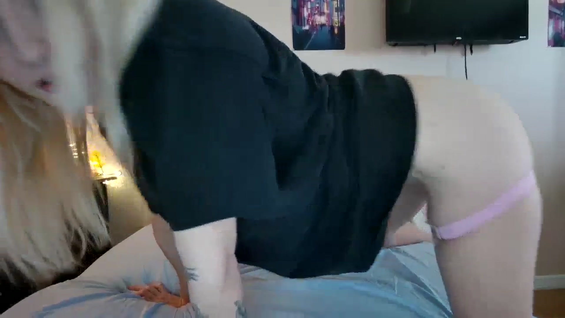 Gallery image thumbnail from DuckChan0's myfreecams stream on, 09/25/2023, 16:33 image 5 of 20