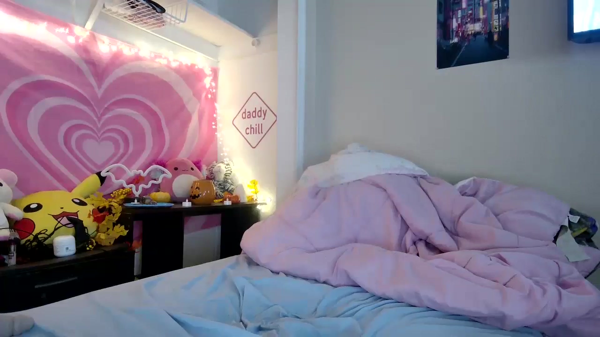 Gallery image thumbnail from DuckChan0's myfreecams stream on, 09/27/2023, 16:20 image 9 of 20