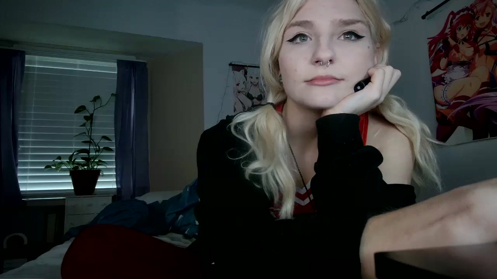 Gallery image thumbnail from DuckChan0's myfreecams stream on, 10/01/2023, 22:29 image 5 of 20
