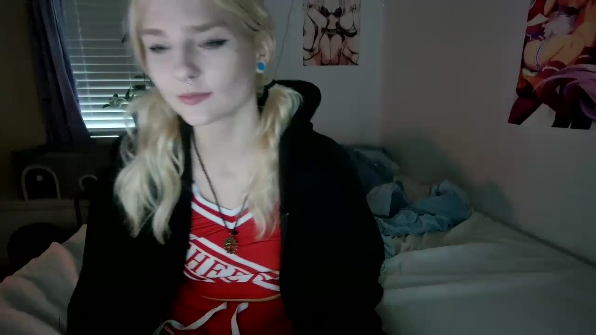 Gallery image thumbnail from DuckChan0's myfreecams stream on, 10/01/2023, 22:29 image 1 of 20