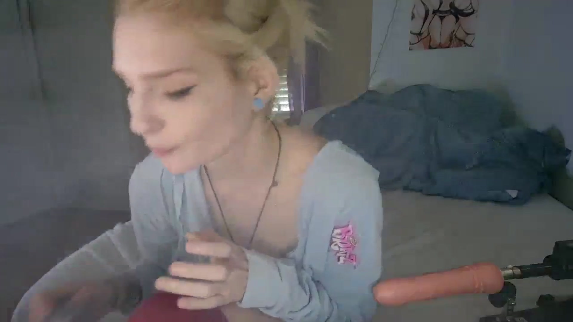 Gallery image thumbnail from DuckChan0's myfreecams stream on, 10/02/2023, 16:29 image 15 of 20