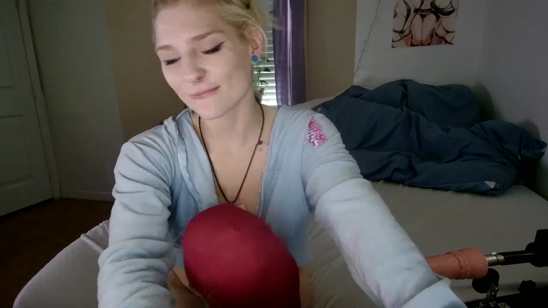 Gallery image thumbnail from DuckChan0's myfreecams stream on, 10/02/2023, 16:29 image 13 of 20