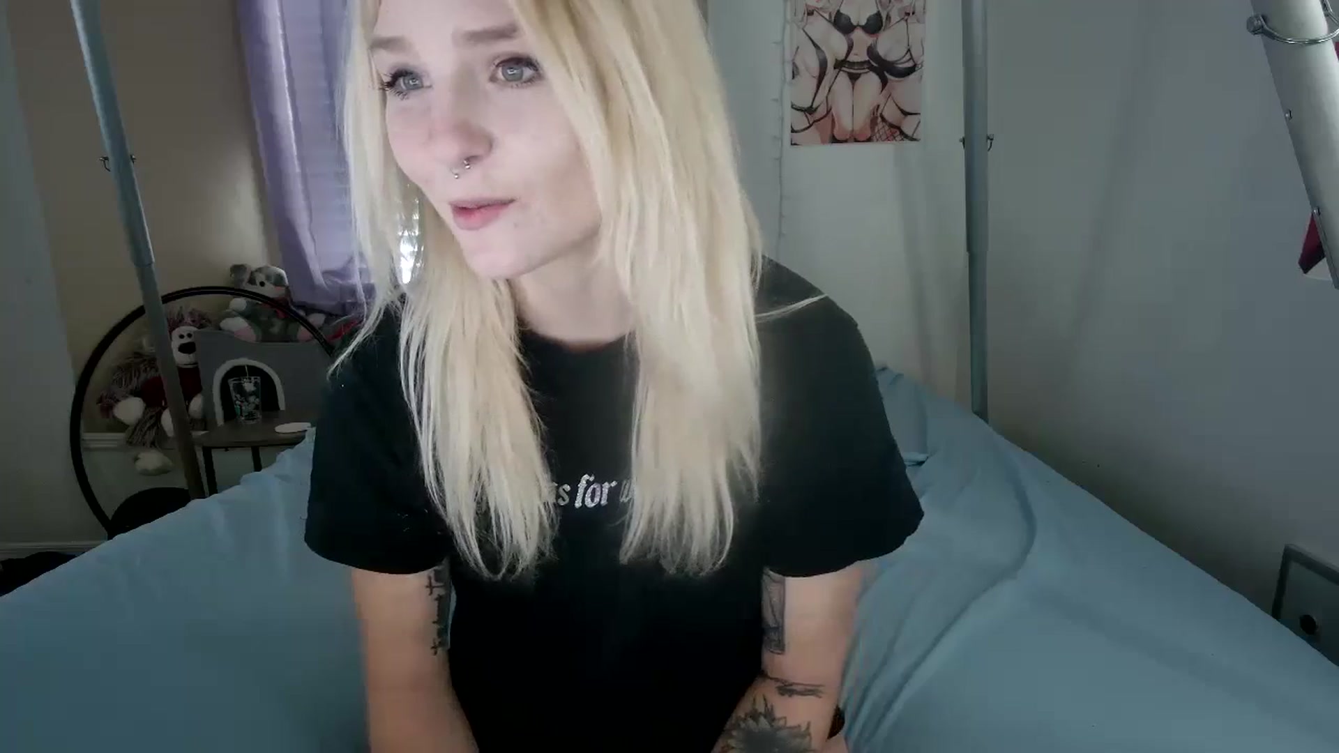 Gallery image thumbnail from DuckChan0's myfreecams stream on, 10/10/2023, 16:40 image 19 of 20