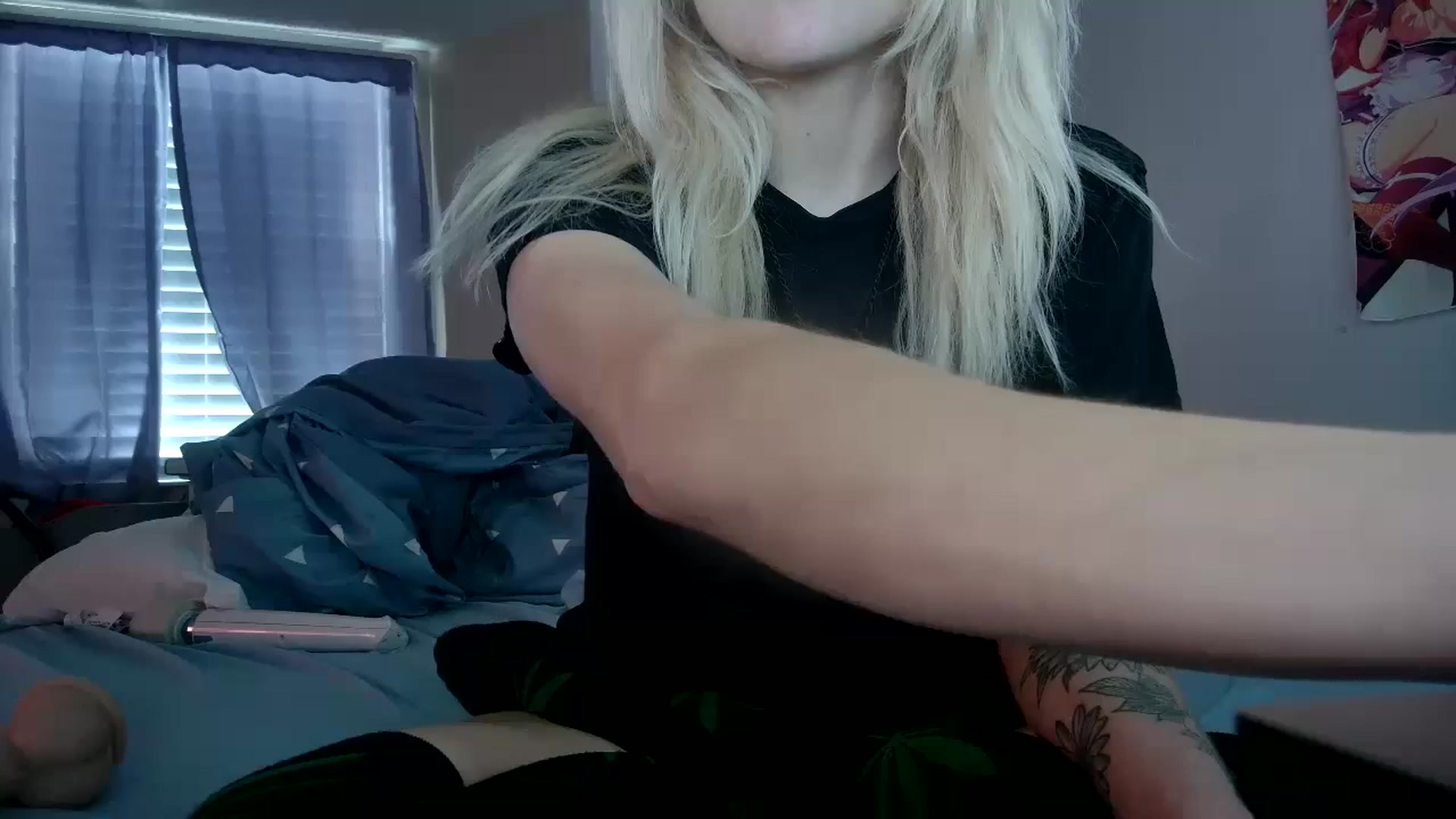 Gallery image thumbnail from DuckChan0's myfreecams stream on, 10/10/2023, 17:43 image 16 of 20