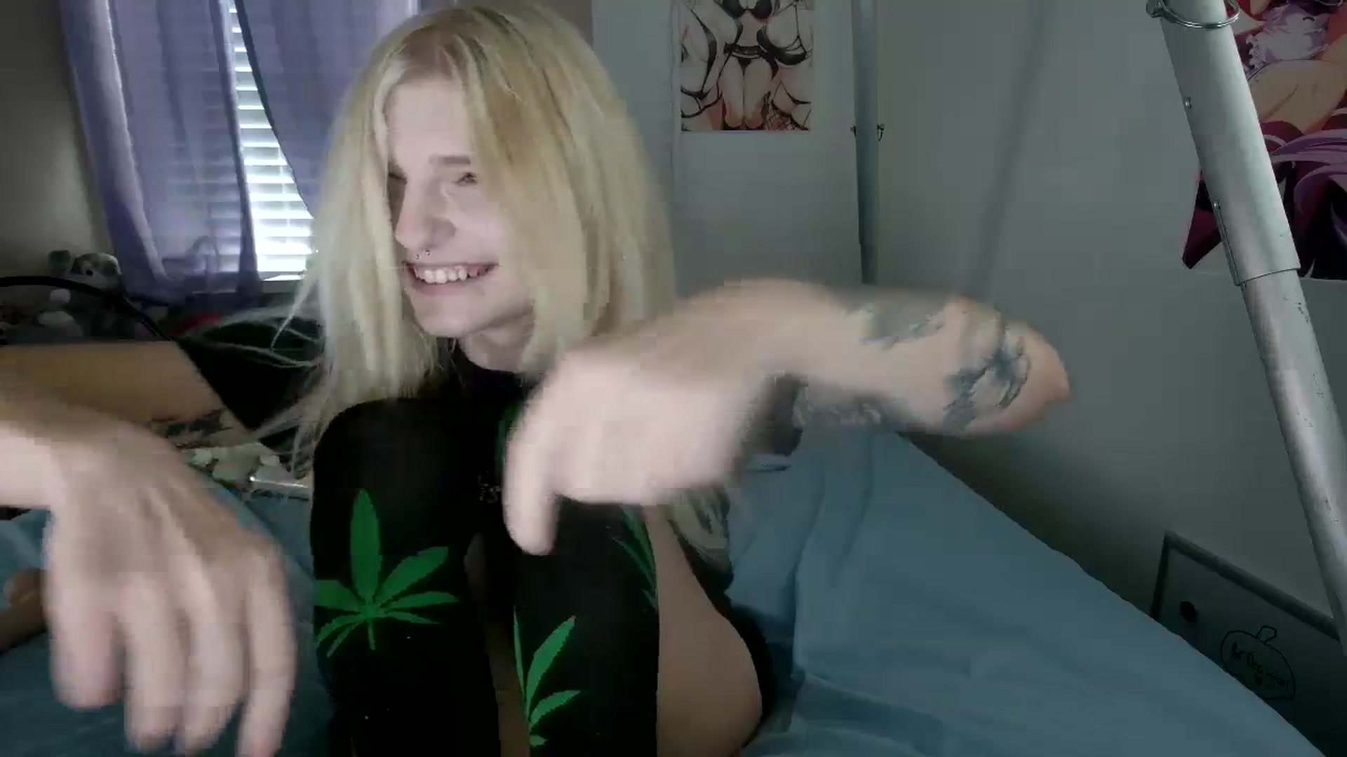 Gallery image thumbnail from DuckChan0's myfreecams stream on, 10/10/2023, 17:43 image 9 of 20
