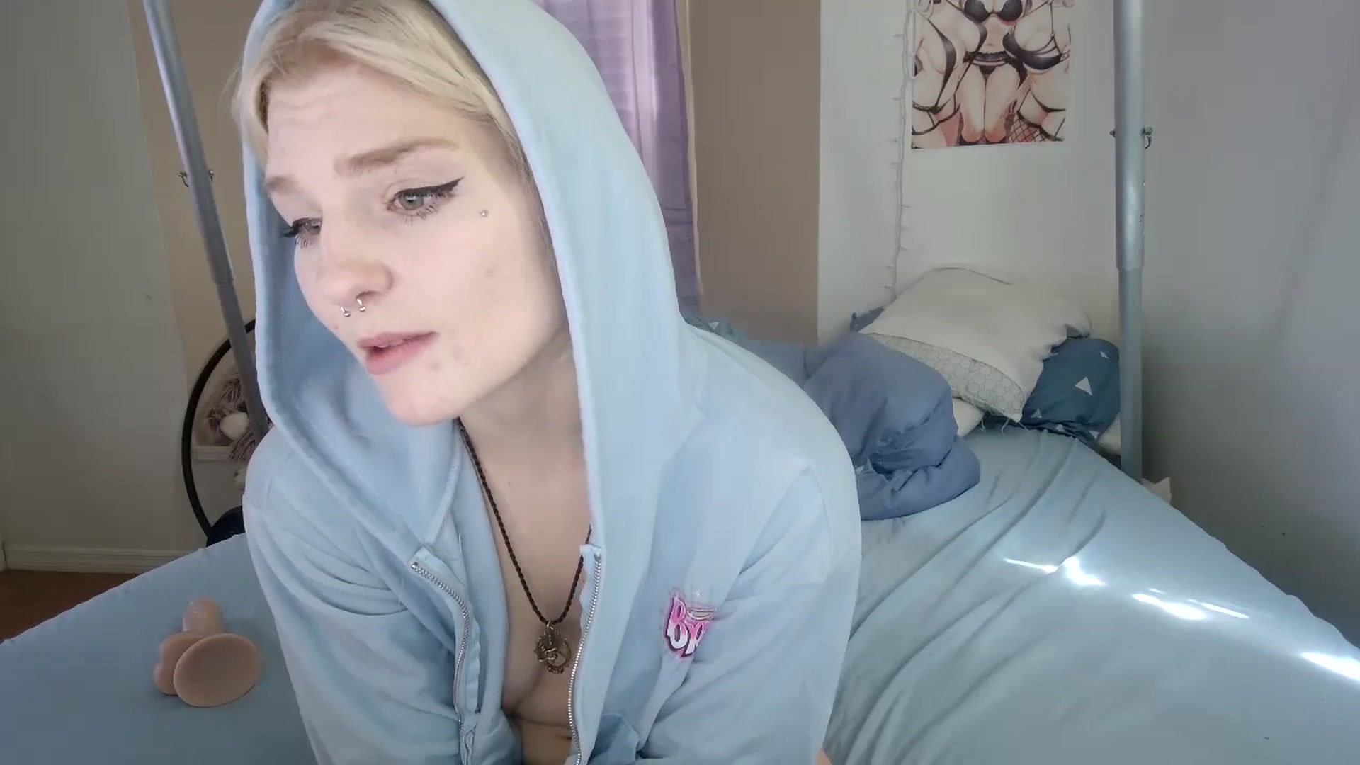 Gallery image thumbnail from DuckChan0's myfreecams stream on, 10/11/2023, 17:04 image 5 of 20