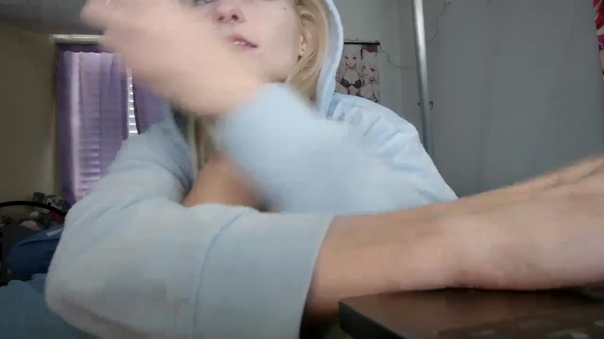 Gallery image thumbnail from DuckChan0's myfreecams stream on, 10/11/2023, 17:26 image 19 of 20