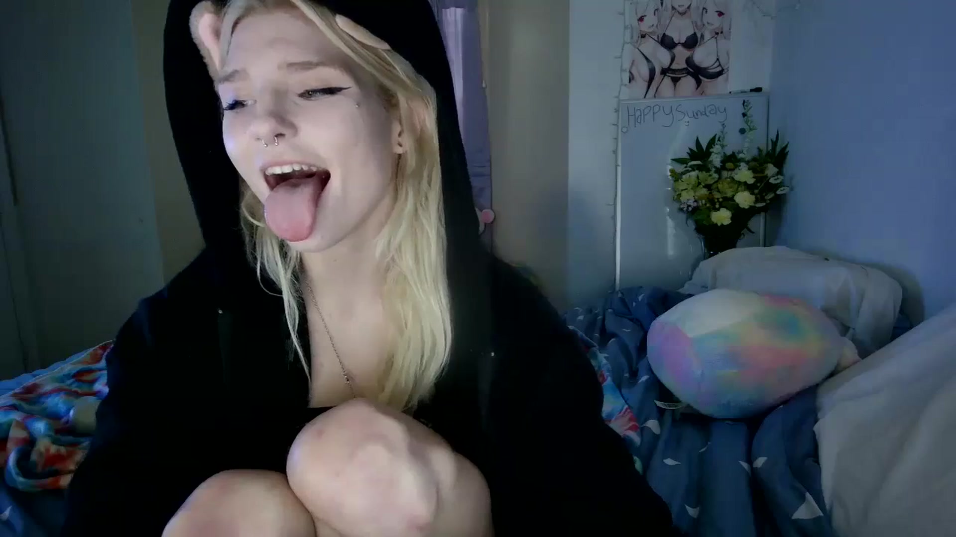 Gallery image thumbnail from DuckChan0's myfreecams stream on, 10/15/2023, 21:15 image 3 of 20