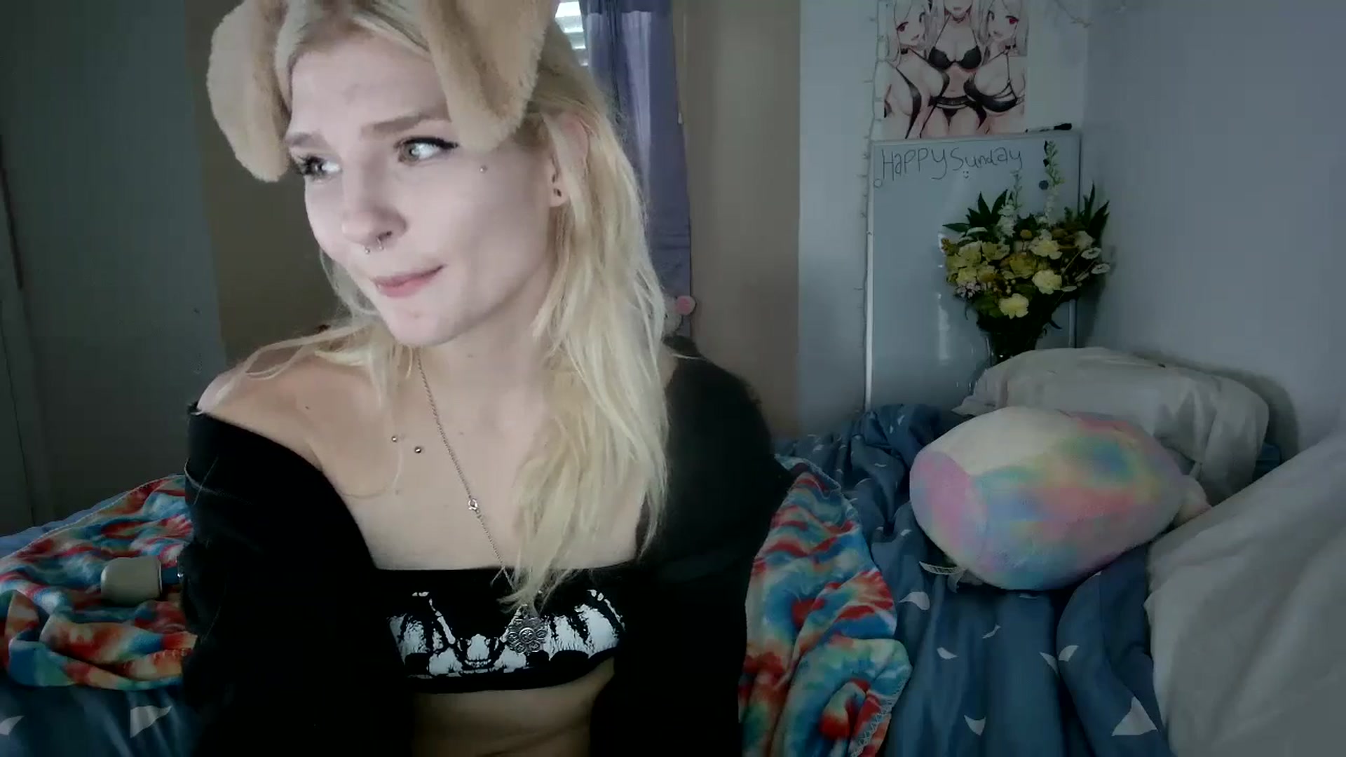 Gallery image thumbnail from DuckChan0's myfreecams stream on, 10/15/2023, 21:15 image 2 of 20