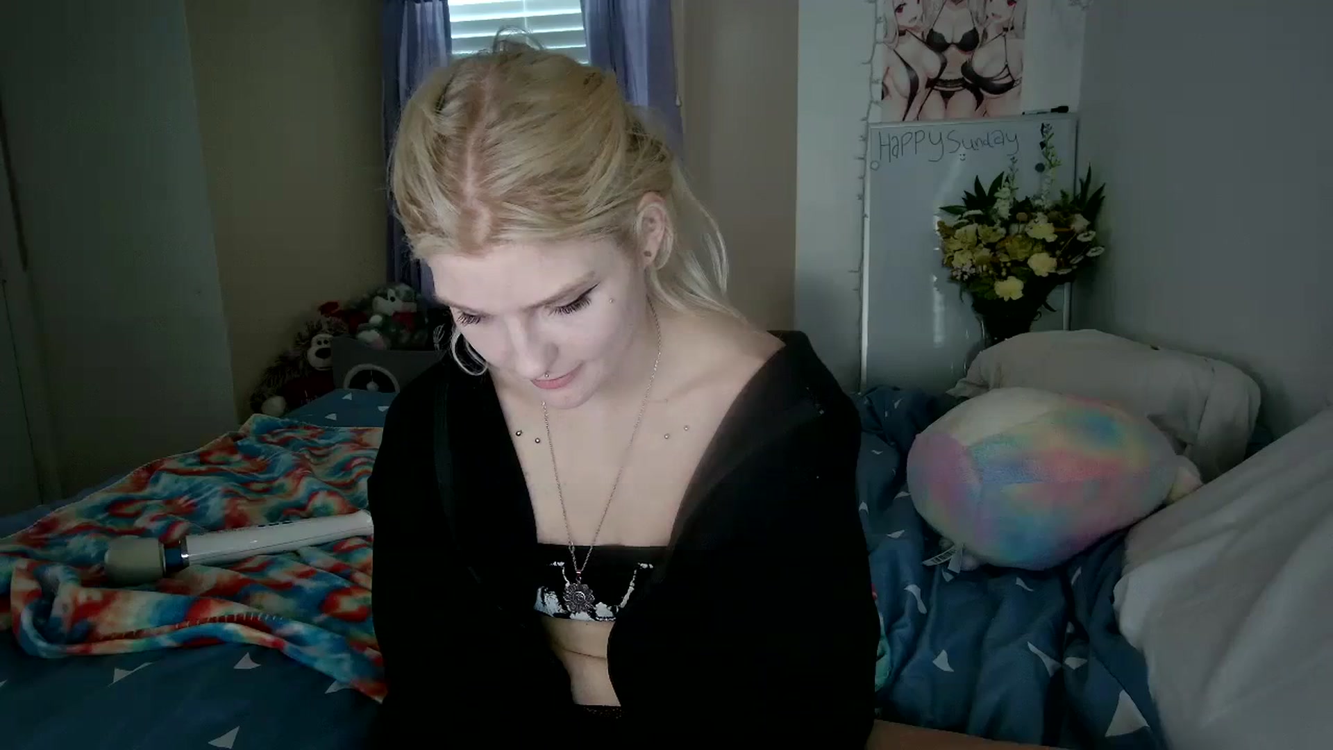 Gallery image thumbnail from DuckChan0's myfreecams stream on, 10/15/2023, 21:15 image 15 of 20