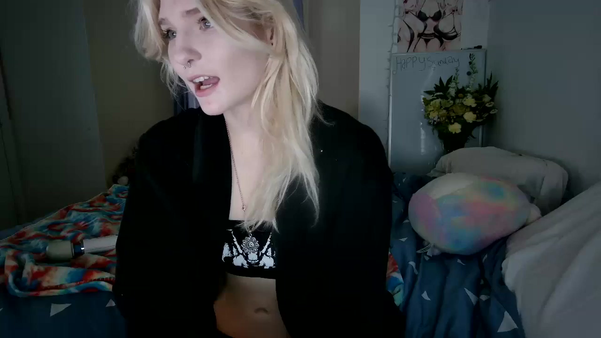 Gallery image thumbnail from DuckChan0's myfreecams stream on, 10/15/2023, 21:15 image 12 of 20