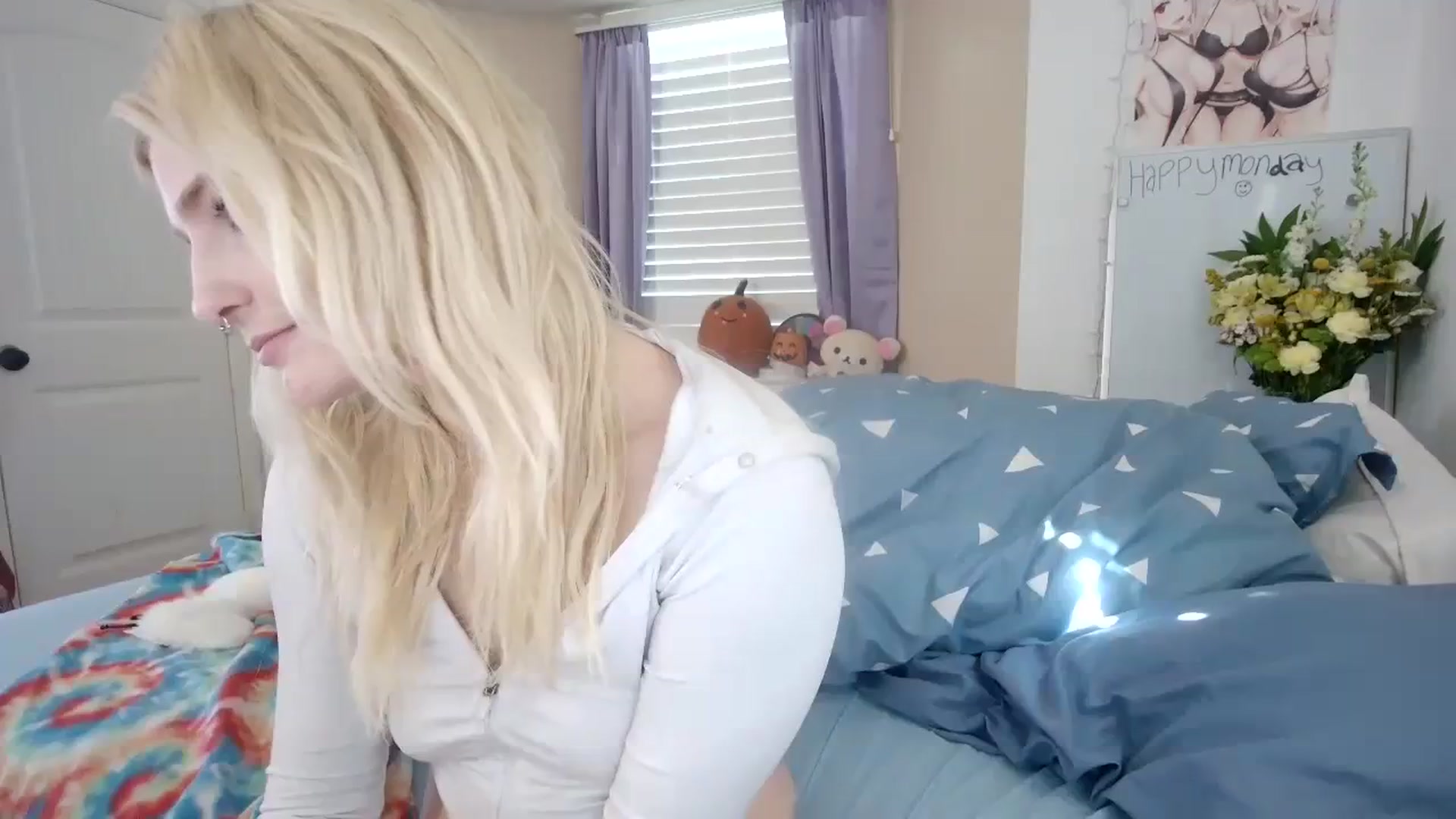 Gallery image thumbnail from DuckChan0's myfreecams stream on, 10/16/2023, 16:29 image 1 of 20