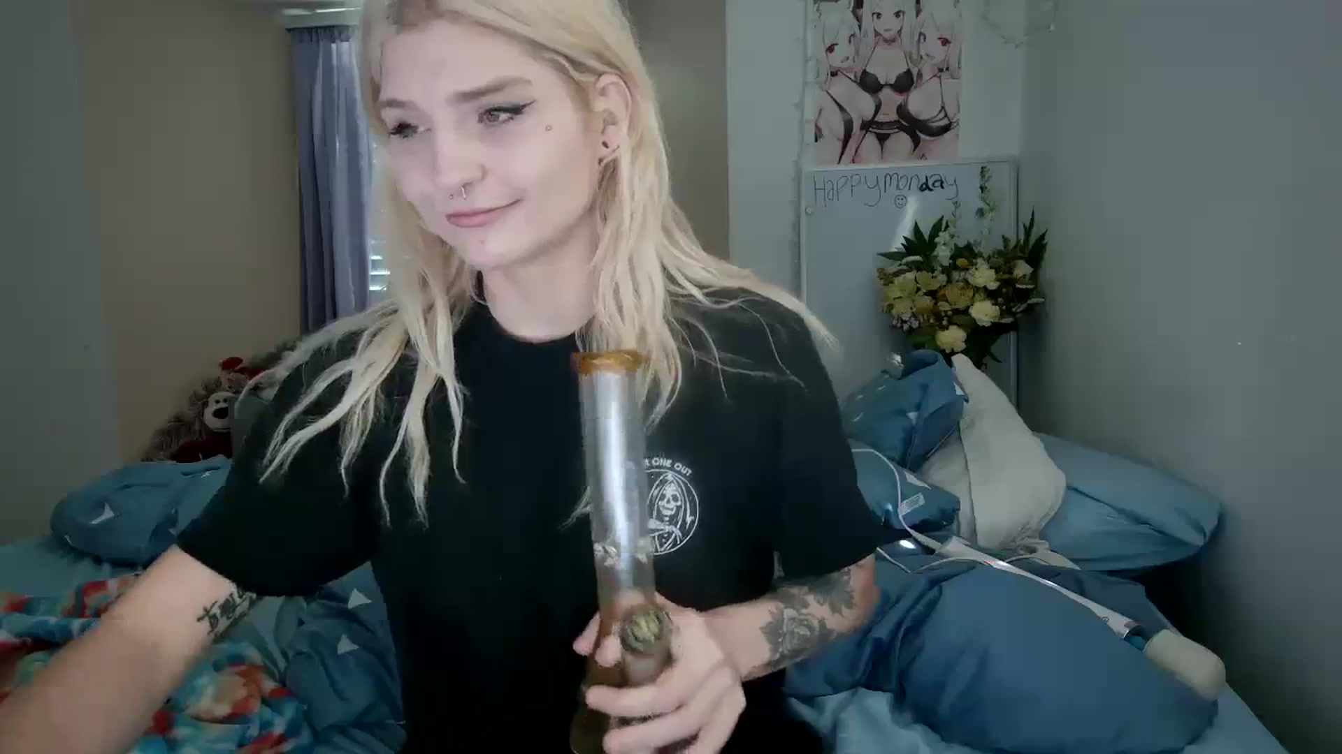 Gallery image thumbnail from DuckChan0's myfreecams stream on, 10/16/2023, 16:48 image 19 of 20