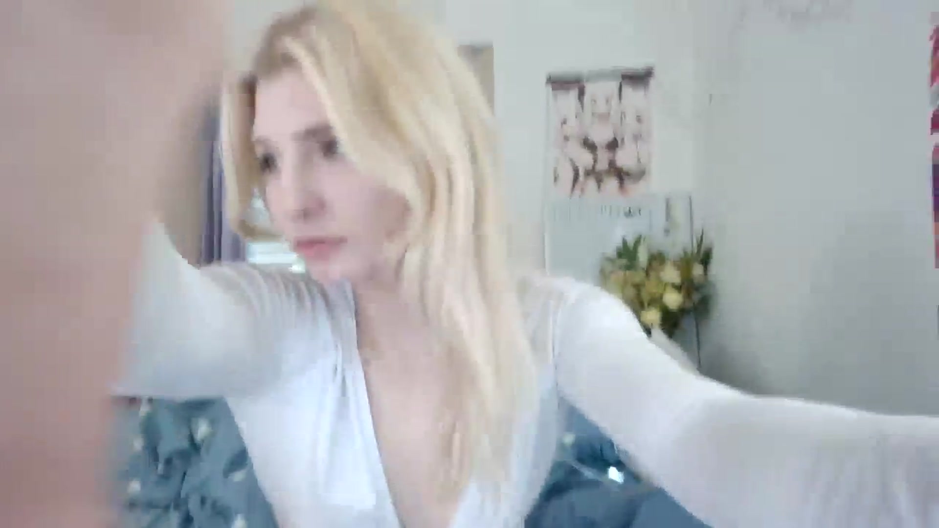 Gallery image thumbnail from DuckChan0's myfreecams stream on, 10/16/2023, 16:48 image 13 of 20