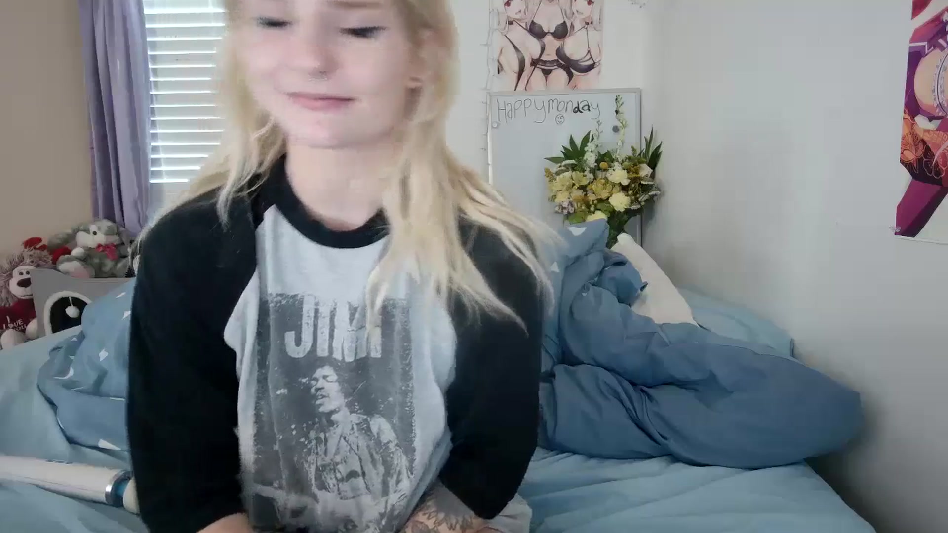 Gallery image thumbnail from DuckChan0's myfreecams stream on, 10/16/2023, 18:00 image 5 of 20