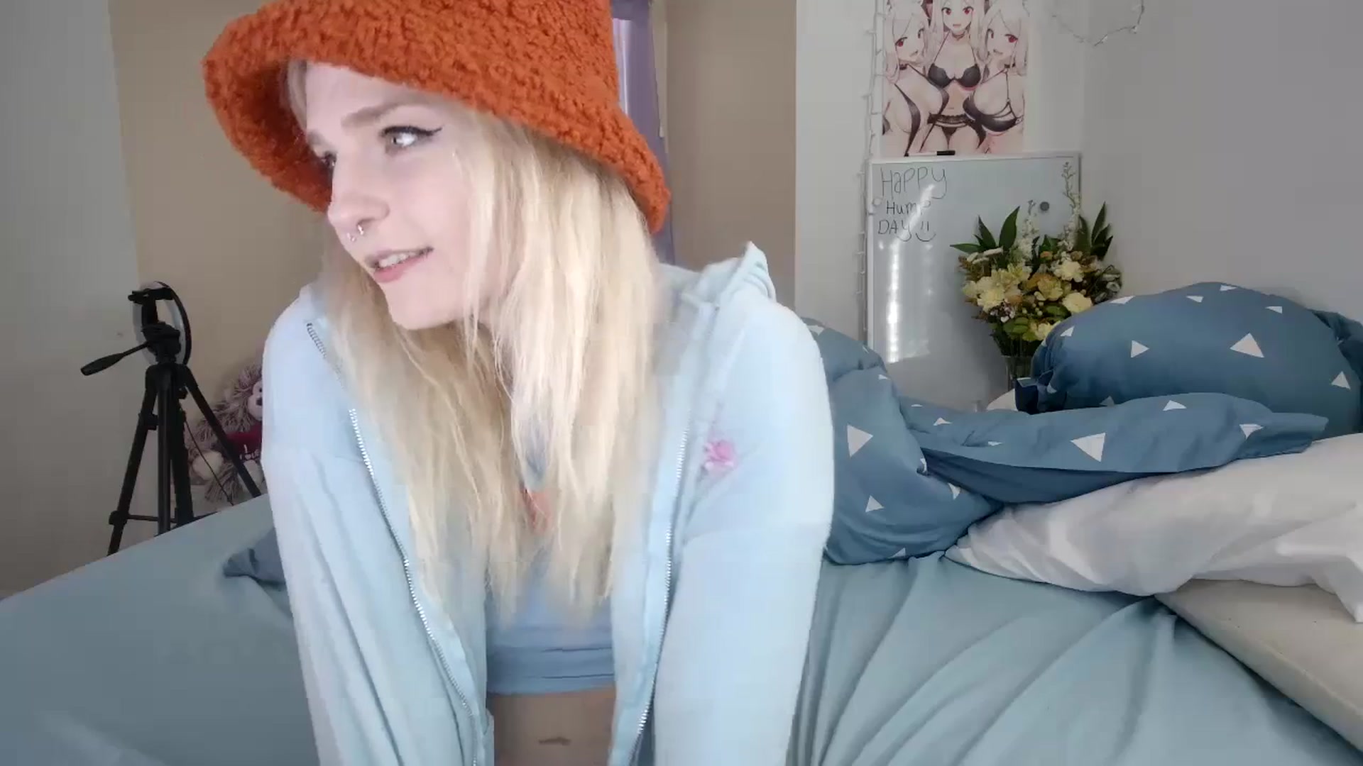 Gallery image thumbnail from DuckChan0's myfreecams stream on, 10/18/2023, 14:35 image 3 of 20