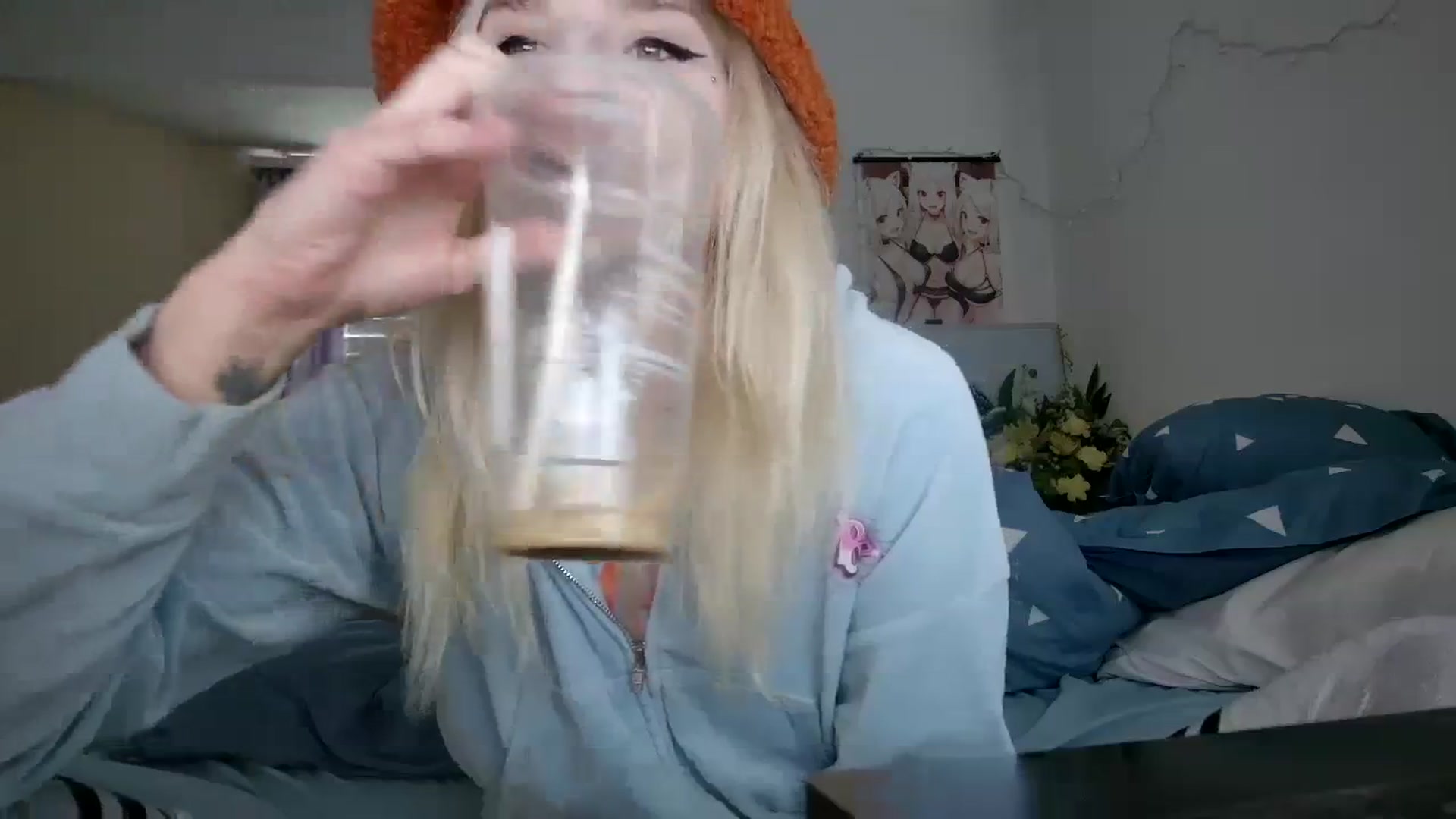 Gallery image thumbnail from DuckChan0's myfreecams stream on, 10/18/2023, 14:57 image 16 of 20