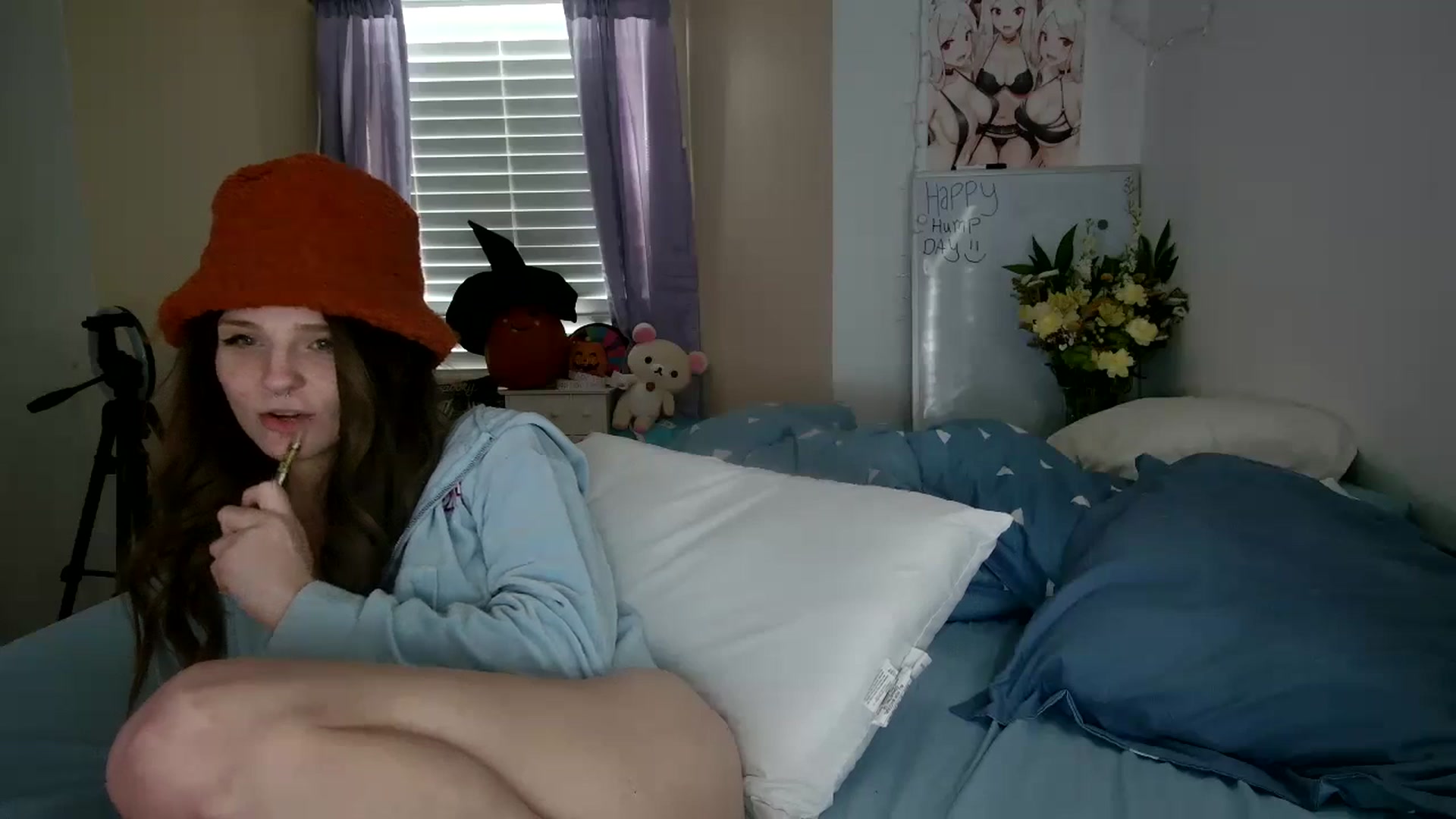 Gallery image thumbnail from DuckChan0's myfreecams stream on, 10/18/2023, 18:25 image 3 of 20