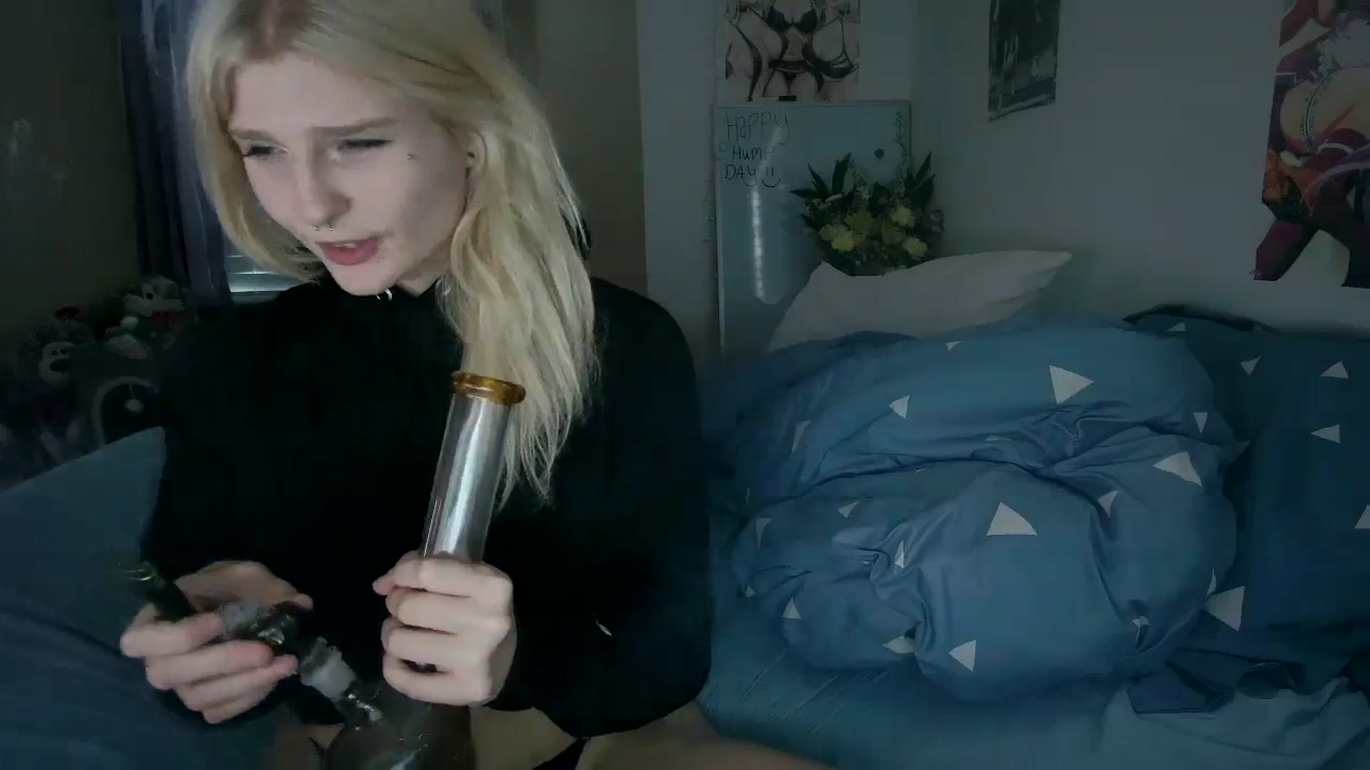Gallery image thumbnail from DuckChan0's myfreecams stream on, 10/19/2023, 20:03 image 11 of 20