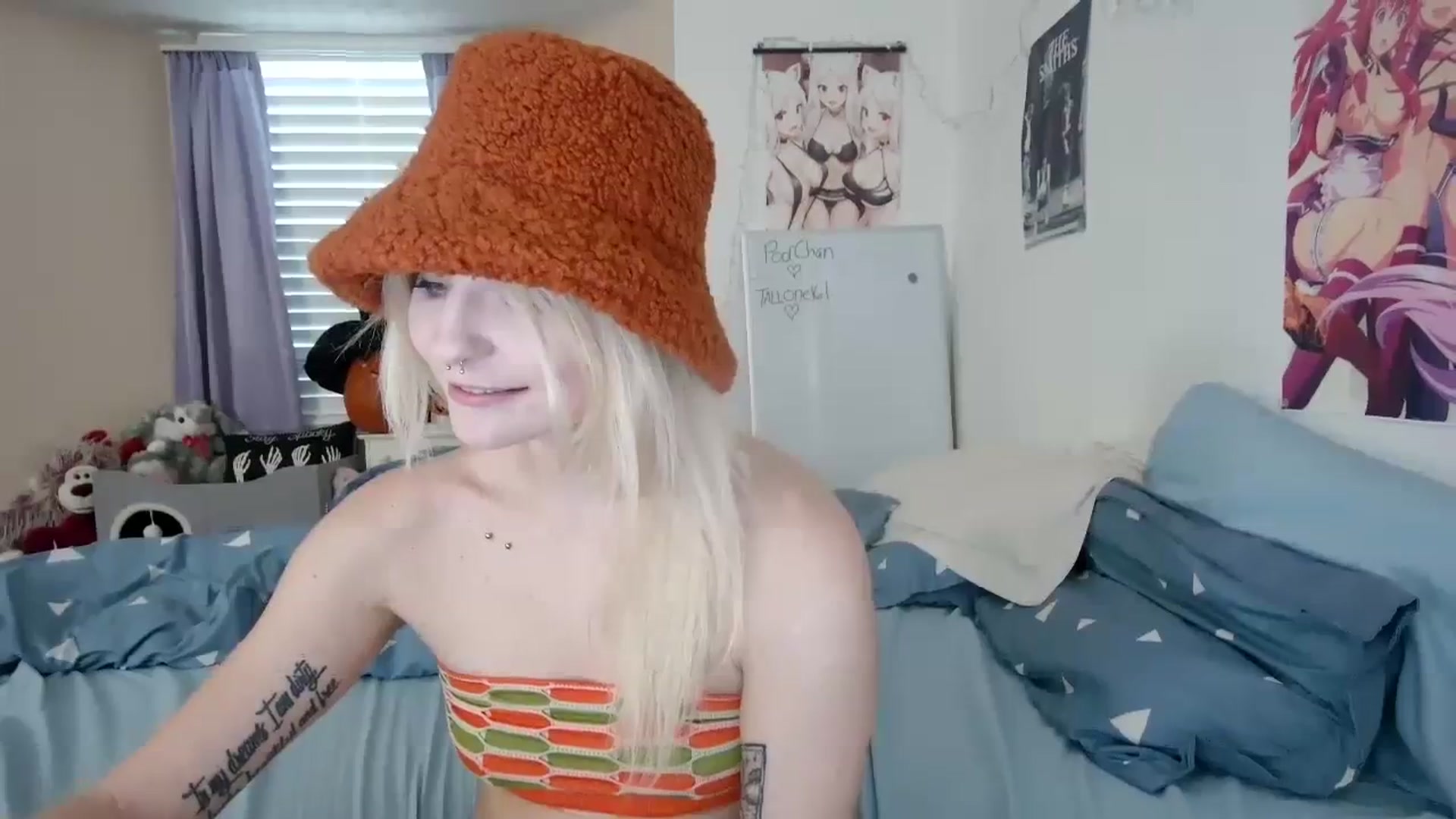 Gallery image thumbnail from DuckChan0's myfreecams stream on, 10/22/2023, 22:03 image 8 of 20