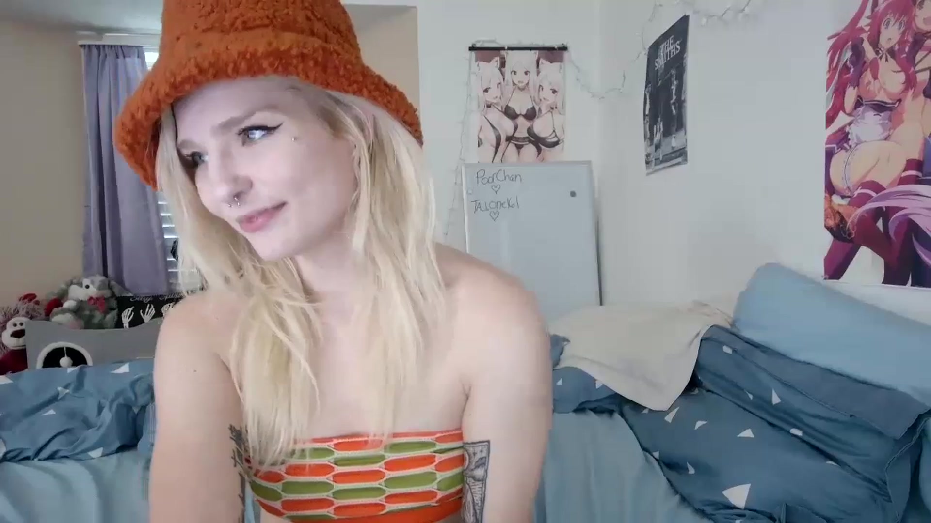 Gallery image thumbnail from DuckChan0's myfreecams stream on, 10/22/2023, 22:03 image 10 of 20