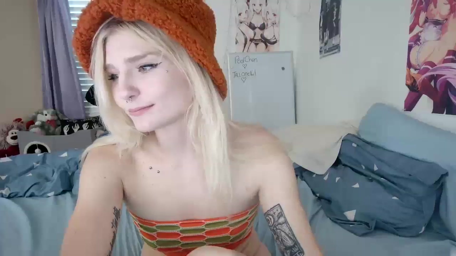 Gallery image thumbnail from DuckChan0's myfreecams stream on, 10/22/2023, 22:03 image 18 of 20