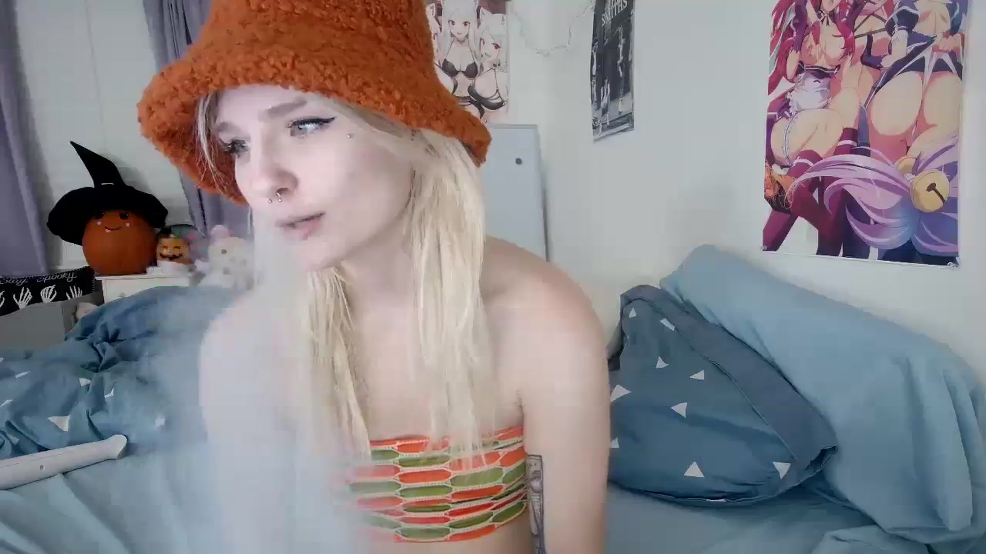 Gallery image thumbnail from DuckChan0's myfreecams stream on, 10/22/2023, 23:14 image 9 of 20