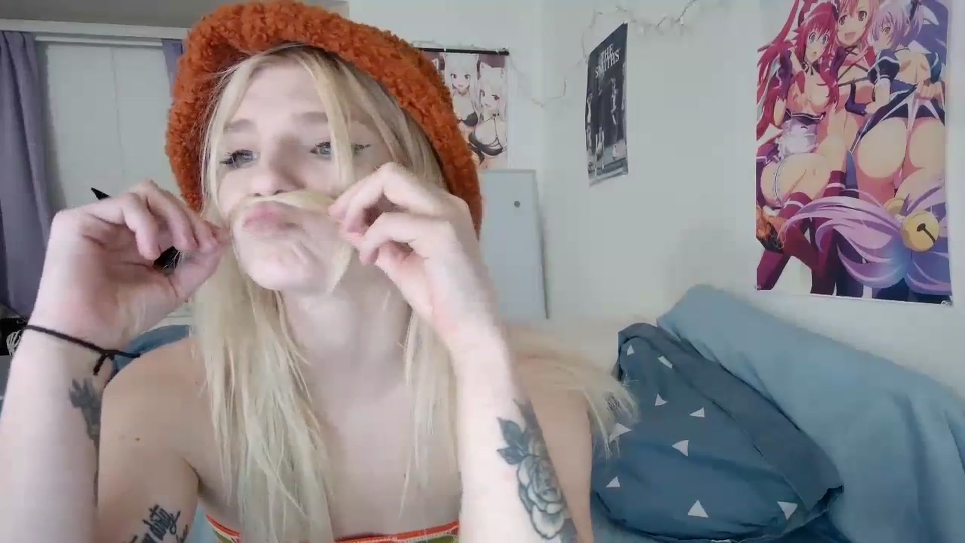 Gallery image thumbnail from DuckChan0's myfreecams stream on, 10/22/2023, 23:14 image 12 of 20