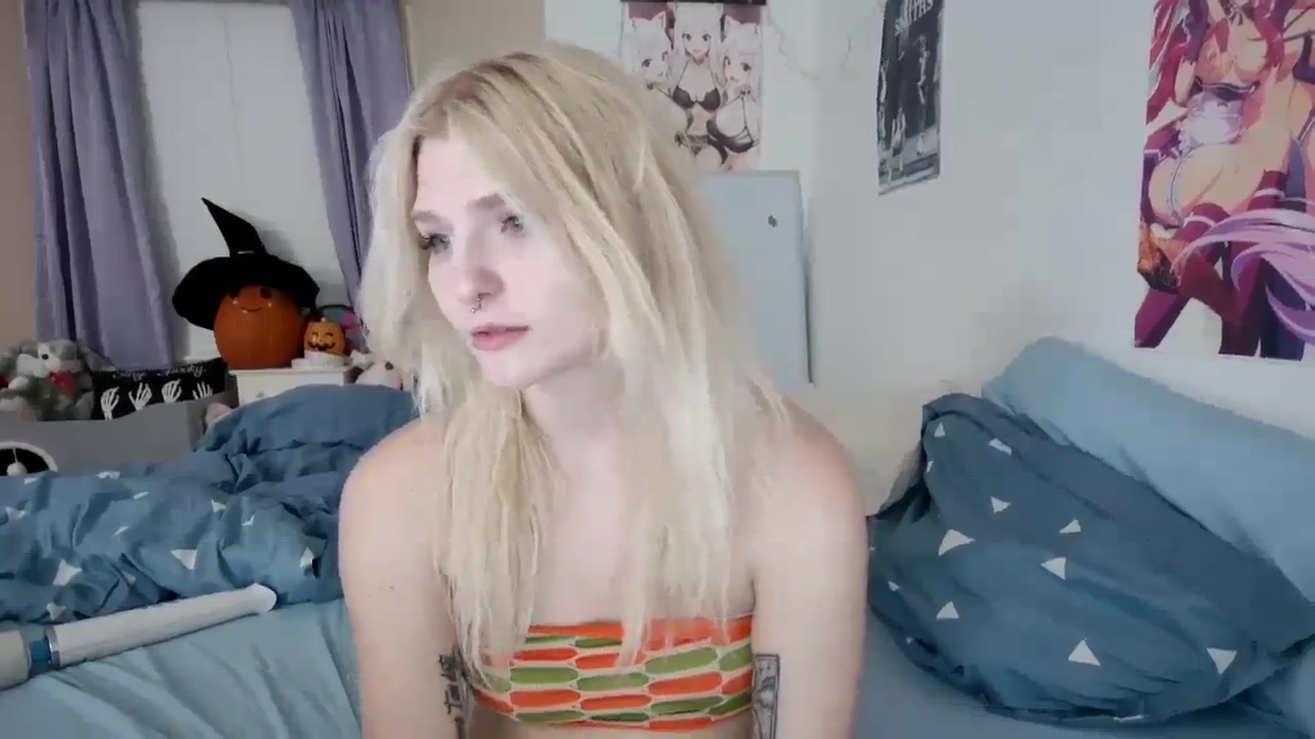 Gallery image thumbnail from DuckChan0's myfreecams stream on, 10/22/2023, 23:14 image 18 of 20