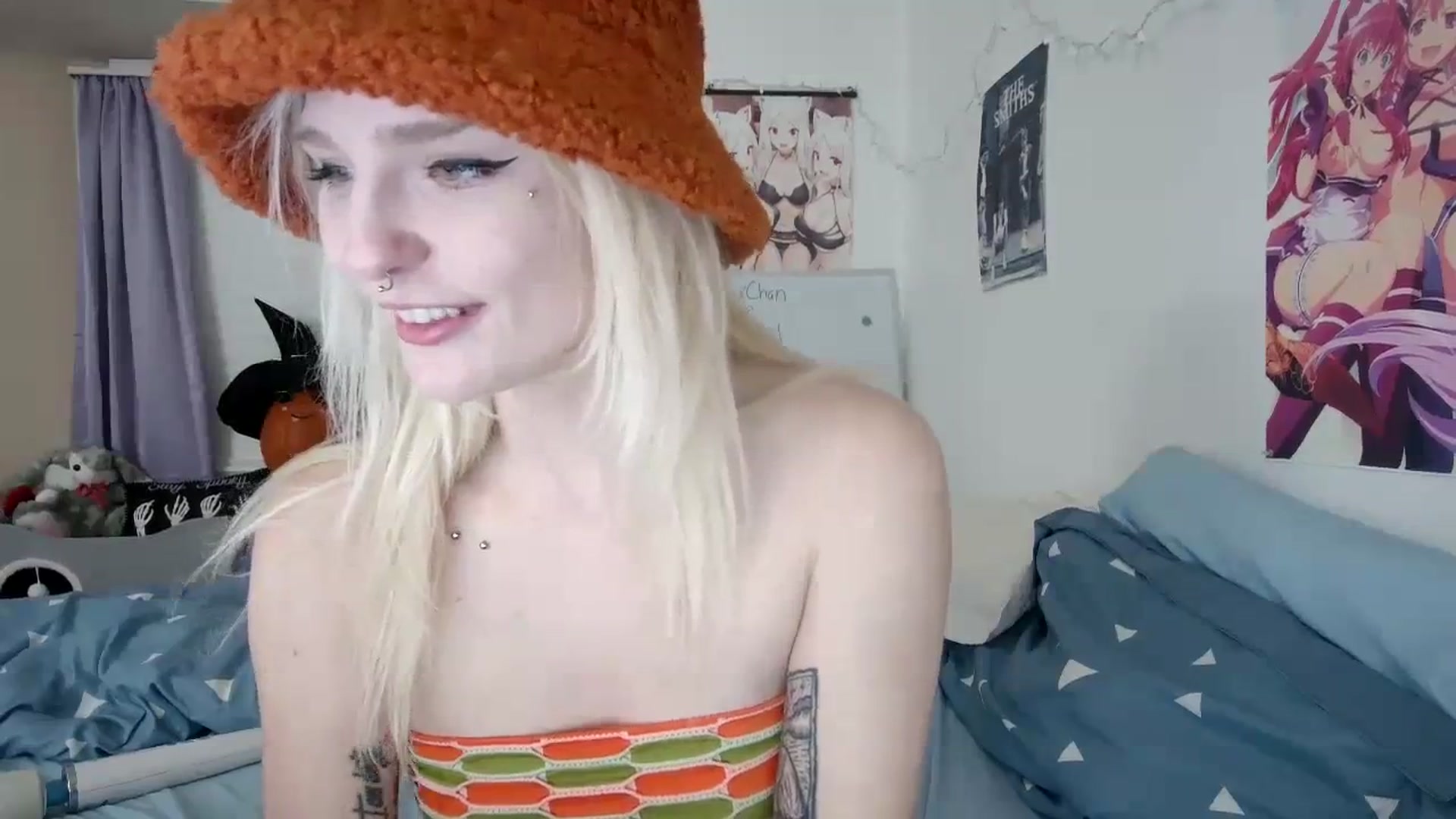 Gallery image thumbnail from DuckChan0's myfreecams stream on, 10/22/2023, 23:14 image 13 of 20
