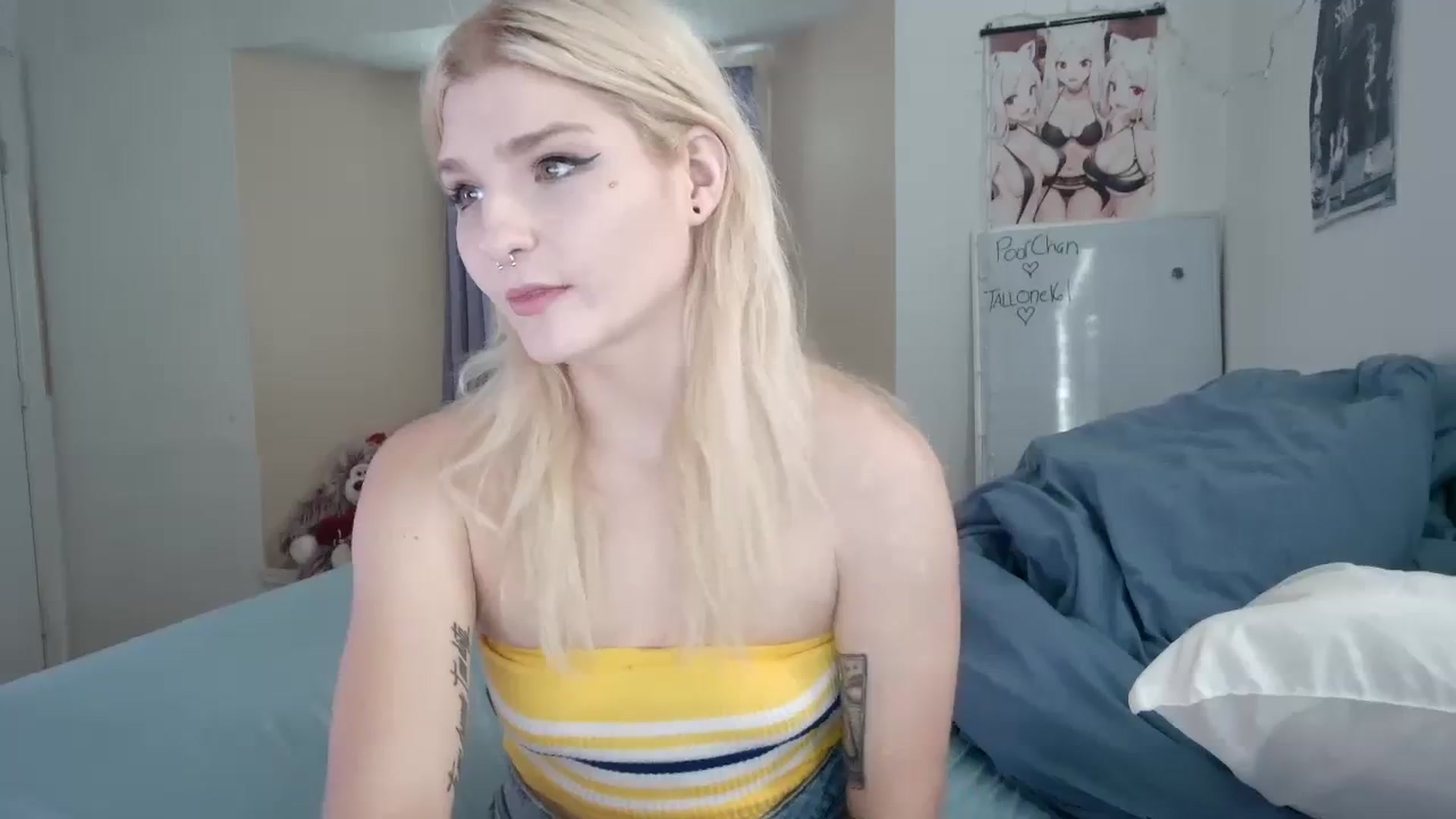 Gallery image thumbnail from DuckChan0's myfreecams stream on, 10/23/2023, 15:47 image 3 of 20