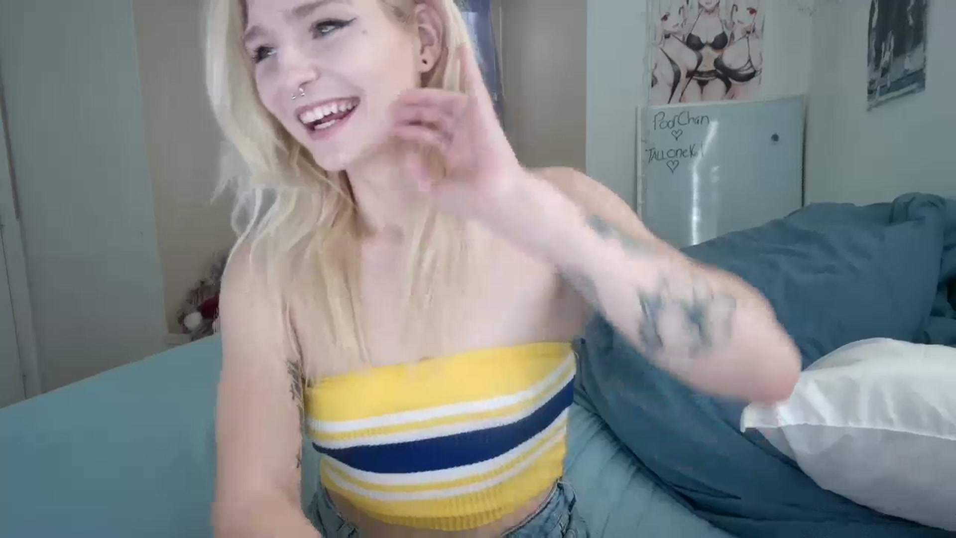 Gallery image thumbnail from DuckChan0's myfreecams stream on, 10/23/2023, 15:47 image 8 of 20