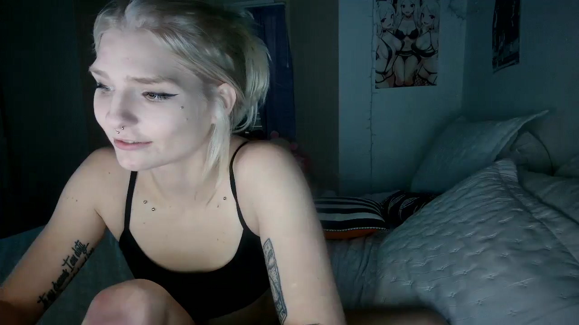 Gallery image thumbnail from DuckChan0's myfreecams stream on, 10/24/2023, 22:36 image 18 of 20