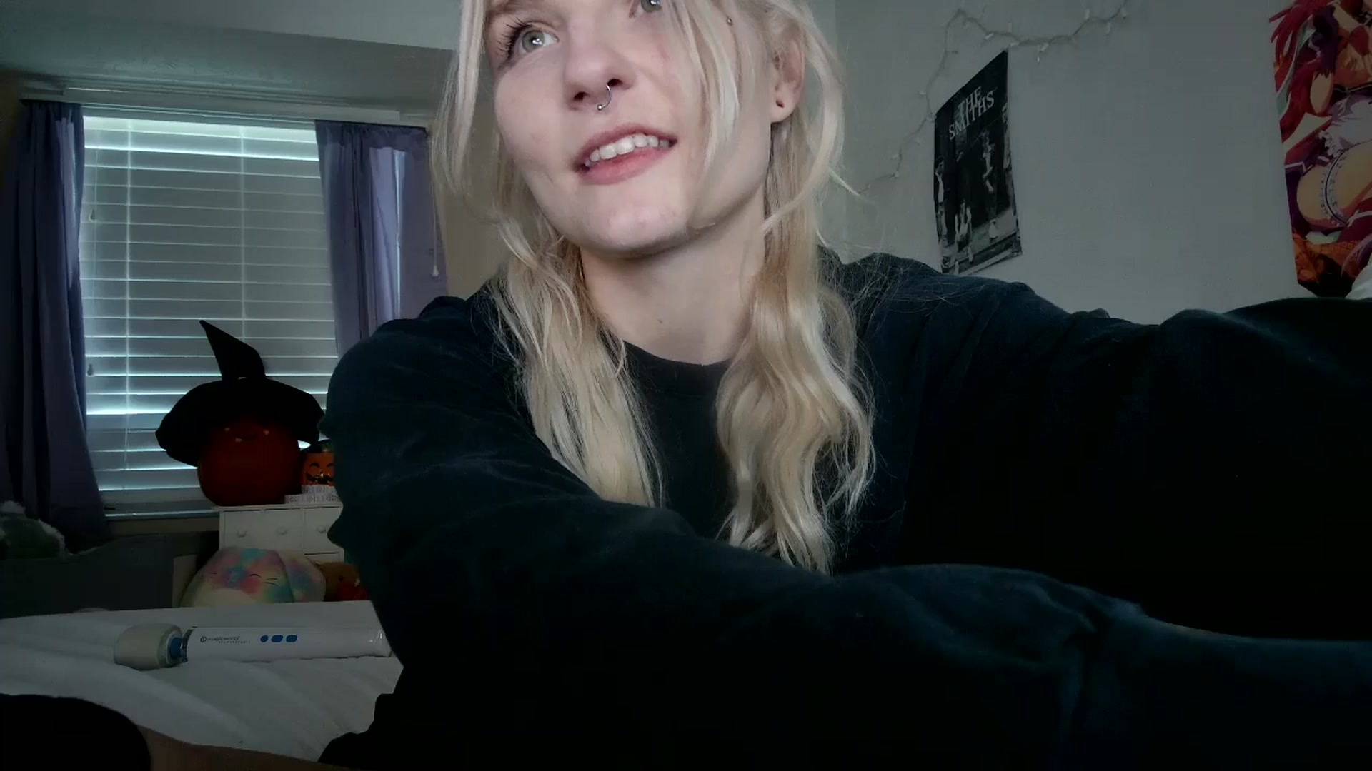 Gallery image thumbnail from DuckChan0's myfreecams stream on, 10/25/2023, 20:26 image 7 of 20