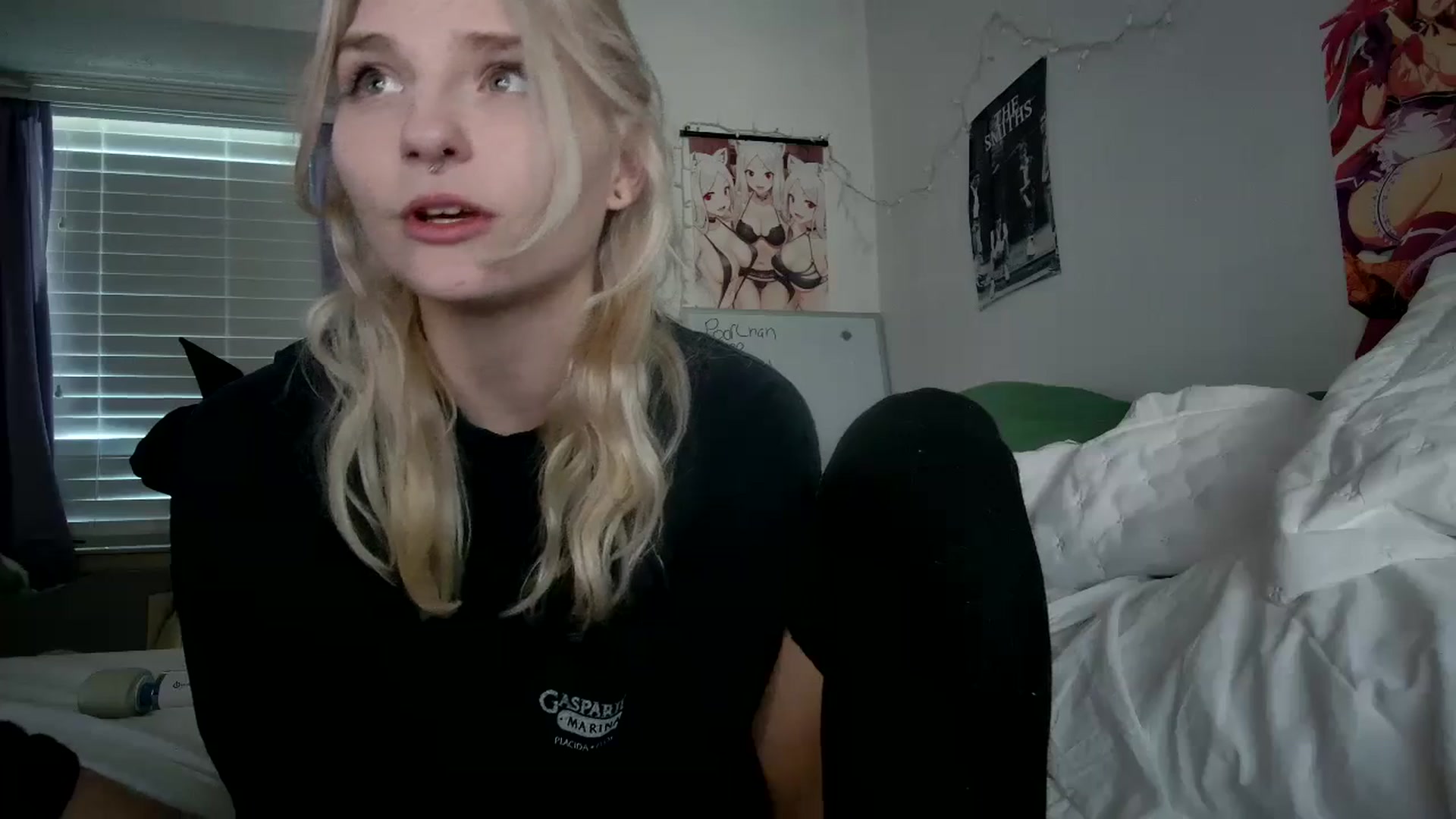 Gallery image thumbnail from DuckChan0's myfreecams stream on, 10/25/2023, 20:26 image 6 of 20