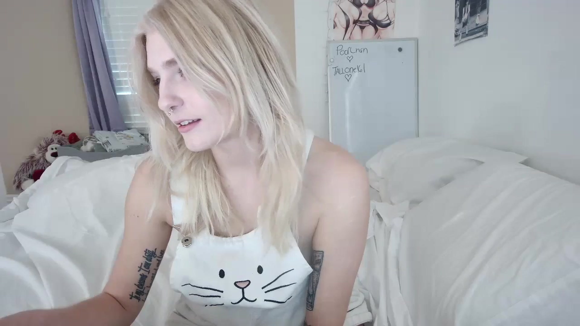 Gallery image thumbnail from DuckChan0's myfreecams stream on, 10/26/2023, 17:36 image 5 of 20