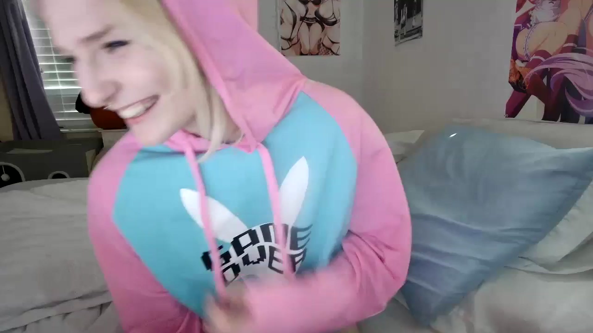 Gallery image thumbnail from DuckChan0's myfreecams stream on, 10/27/2023, 17:28 image 14 of 20