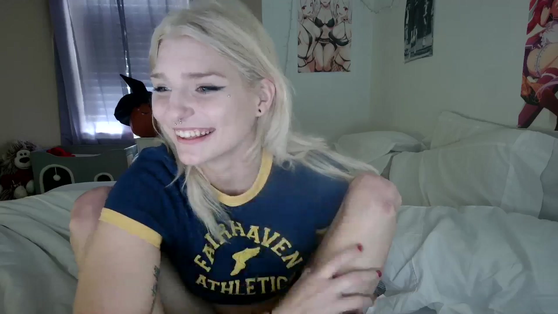 Gallery image thumbnail from DuckChan0's myfreecams stream on, 10/30/2023, 18:29 image 8 of 20