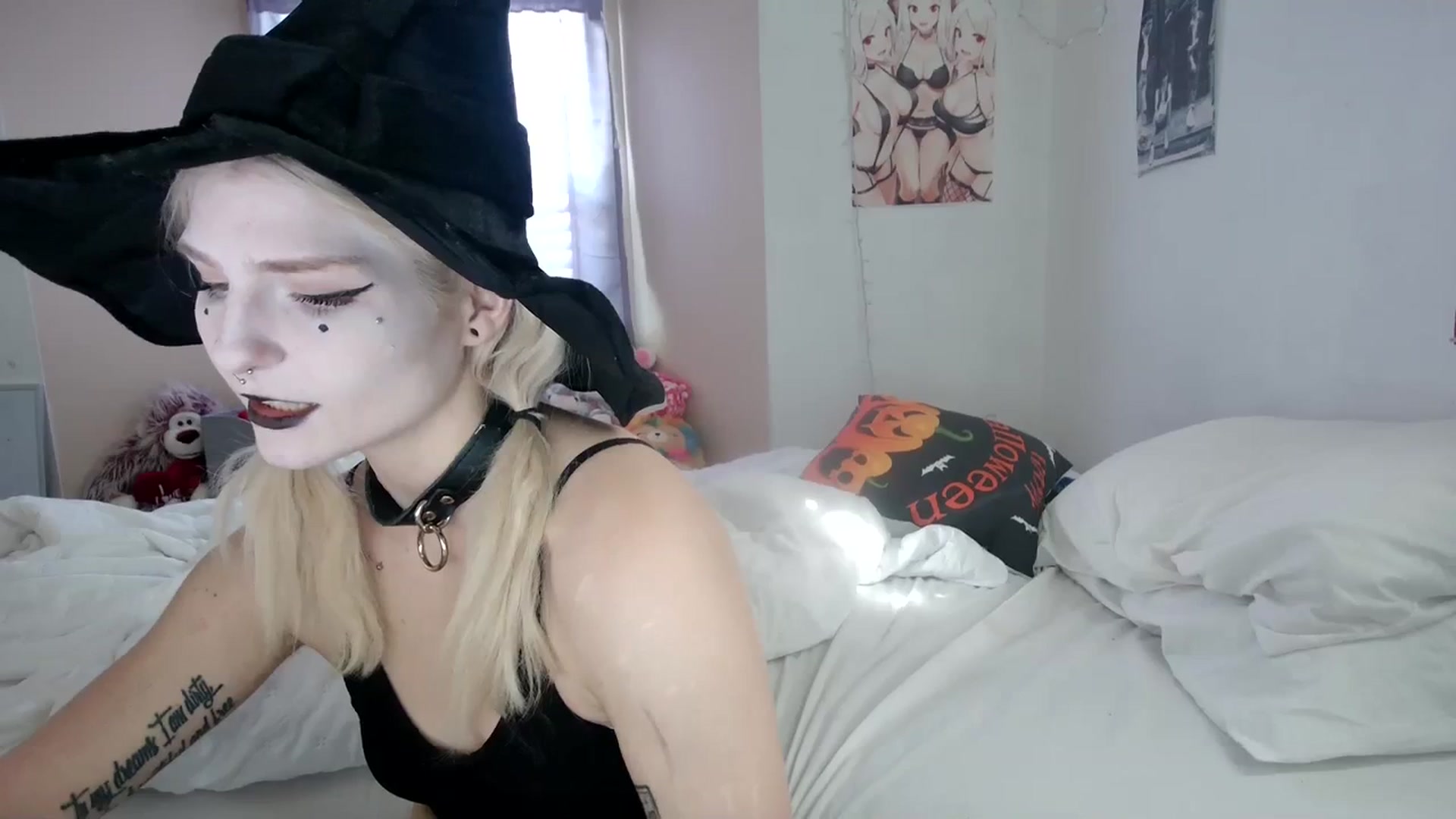 Gallery image thumbnail from DuckChan0's myfreecams stream on, 10/31/2023, 16:26 image 7 of 20