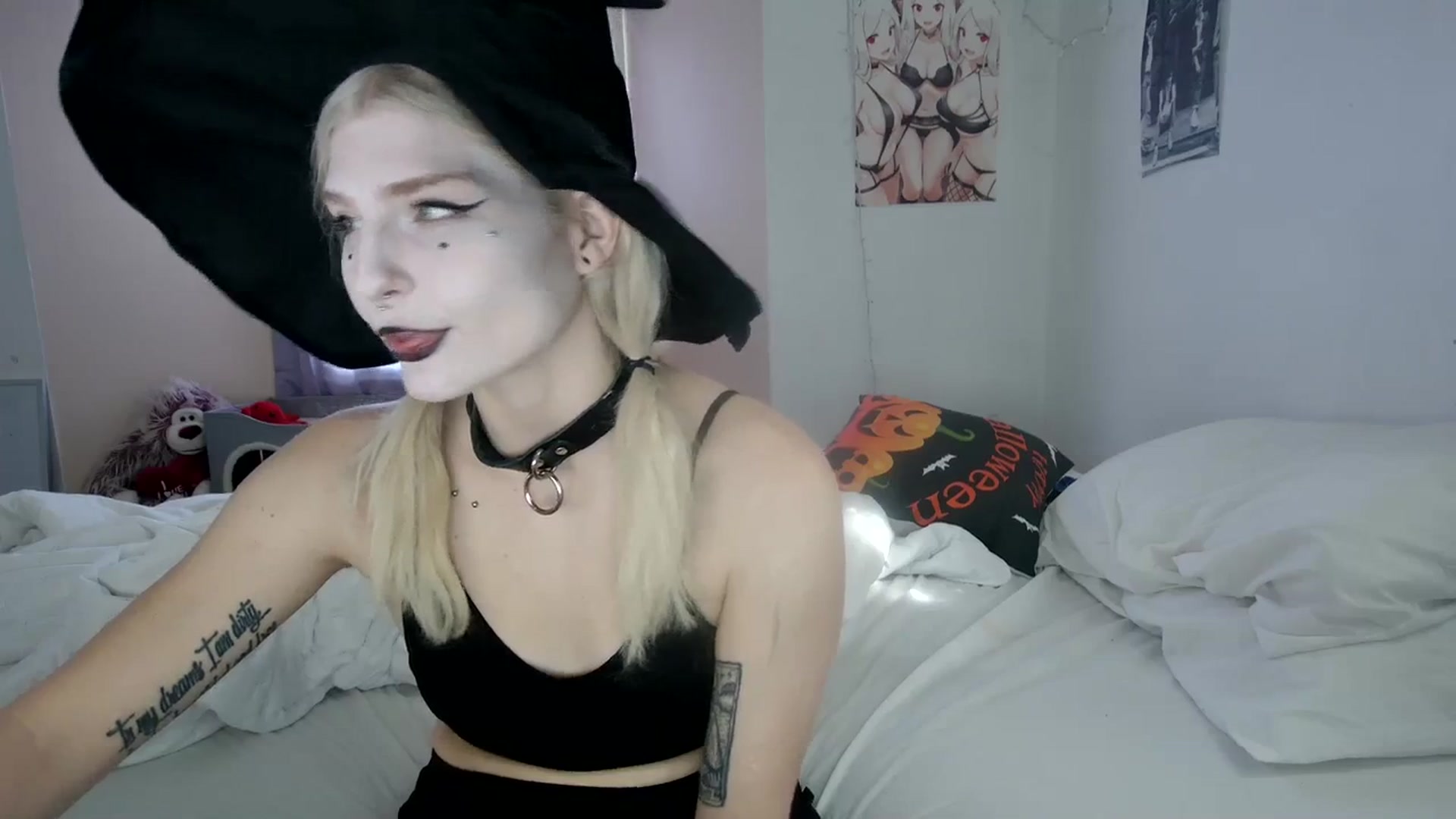 Gallery image thumbnail from DuckChan0's myfreecams stream on, 10/31/2023, 16:26 image 11 of 20