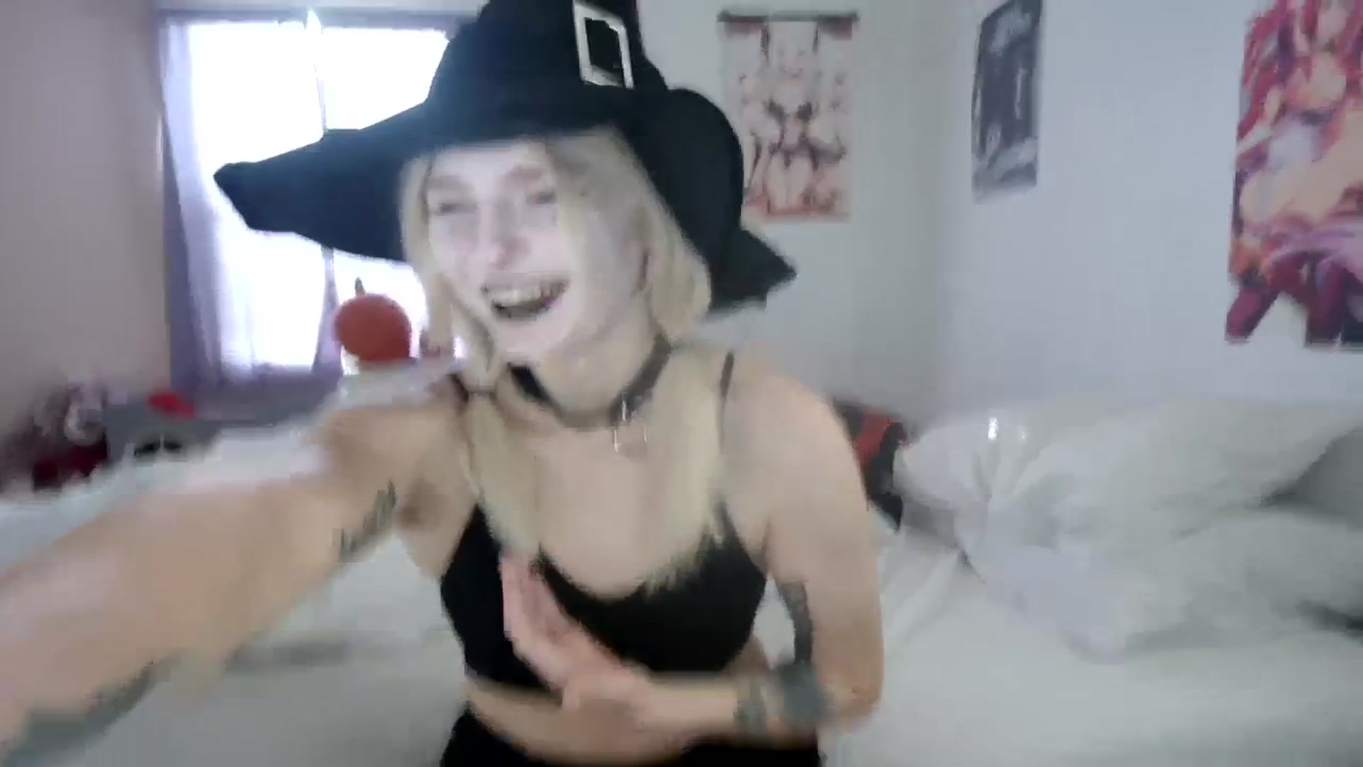 Gallery image thumbnail from DuckChan0's myfreecams stream on, 10/31/2023, 17:10 image 8 of 20
