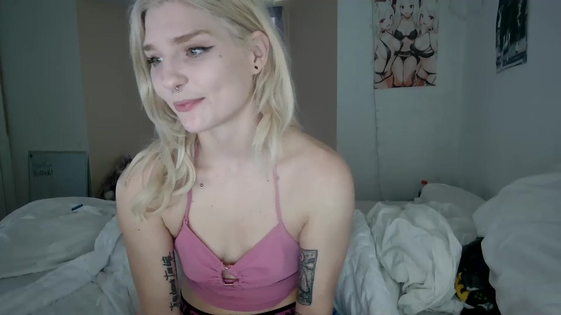 Gallery image thumbnail from DuckChan0's myfreecams stream on, 11/01/2023, 17:11 image 5 of 20
